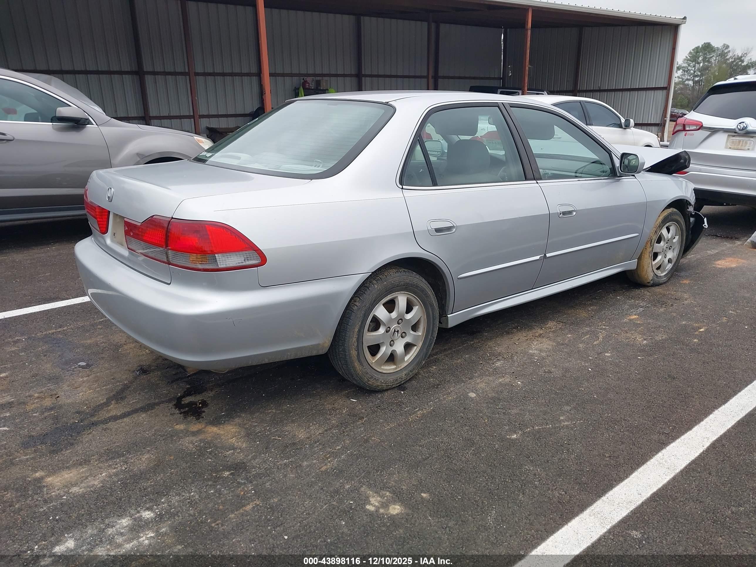 HONDA ACCORD image 4