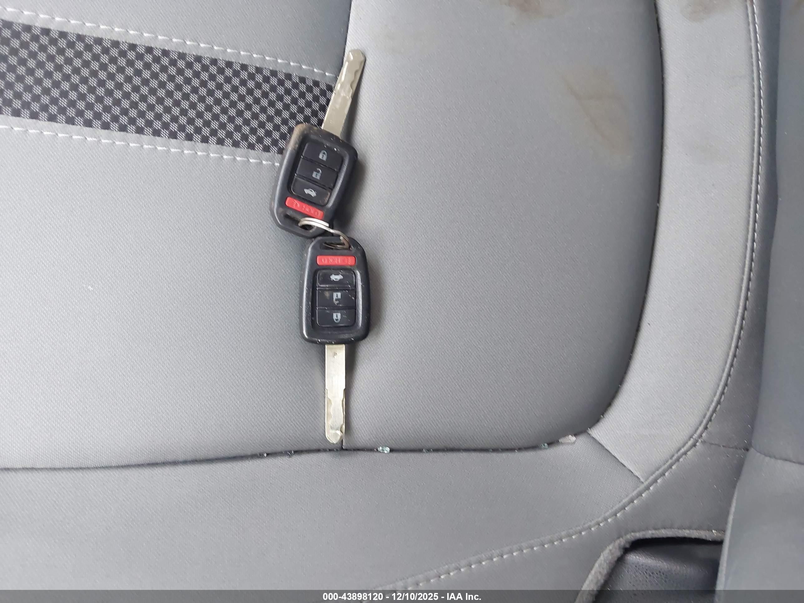 HONDA CIVIC image 11