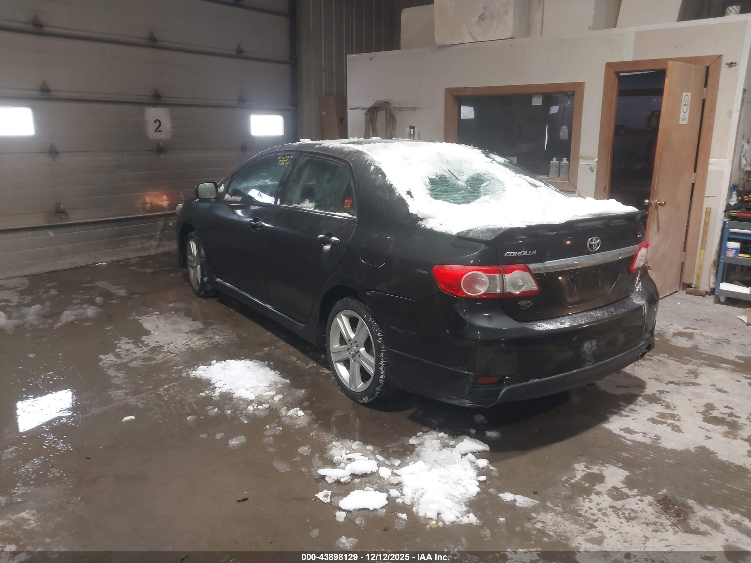 TOYOTA COROLLA image 3