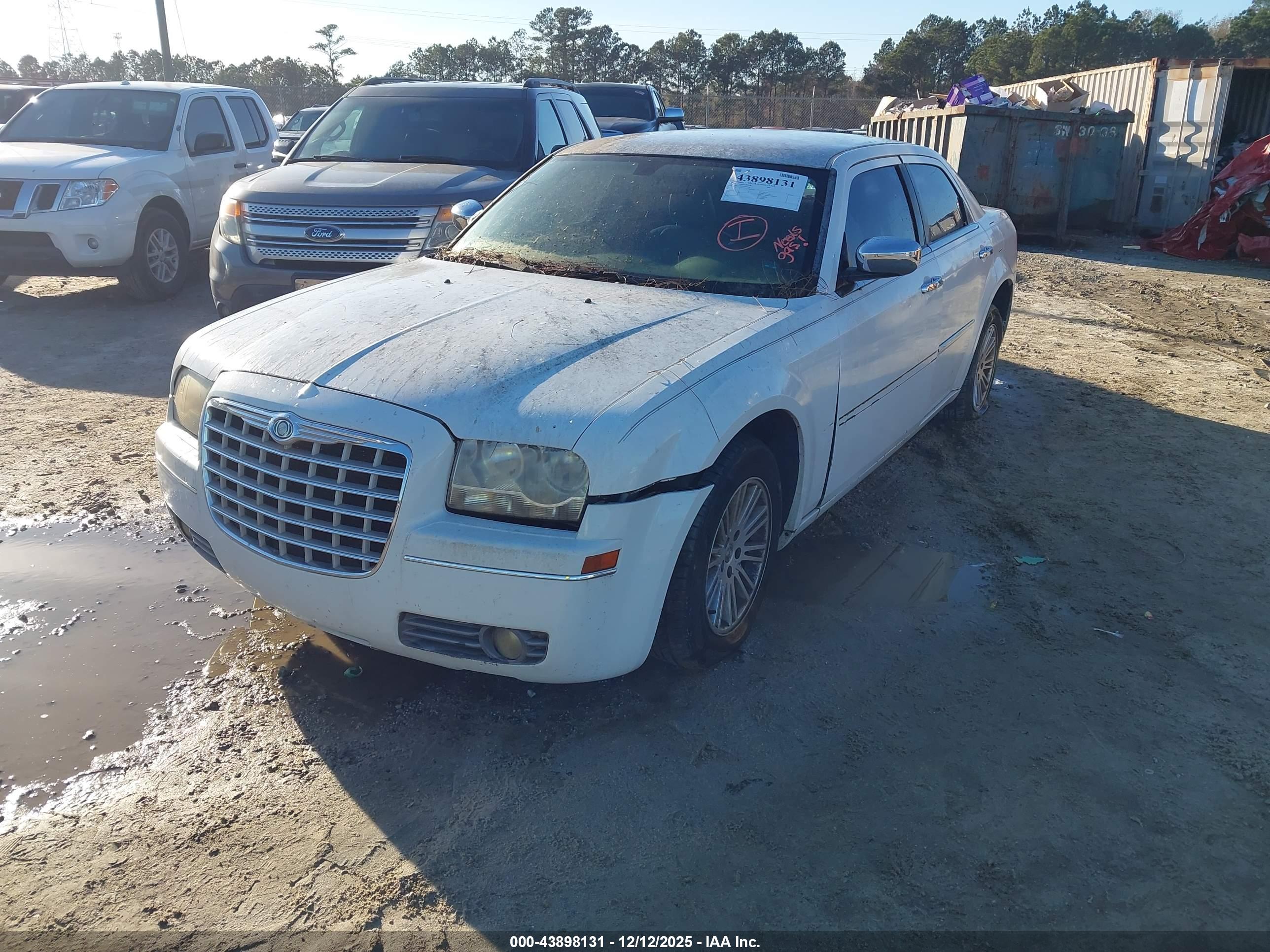 CHRYSLER 300 image 2