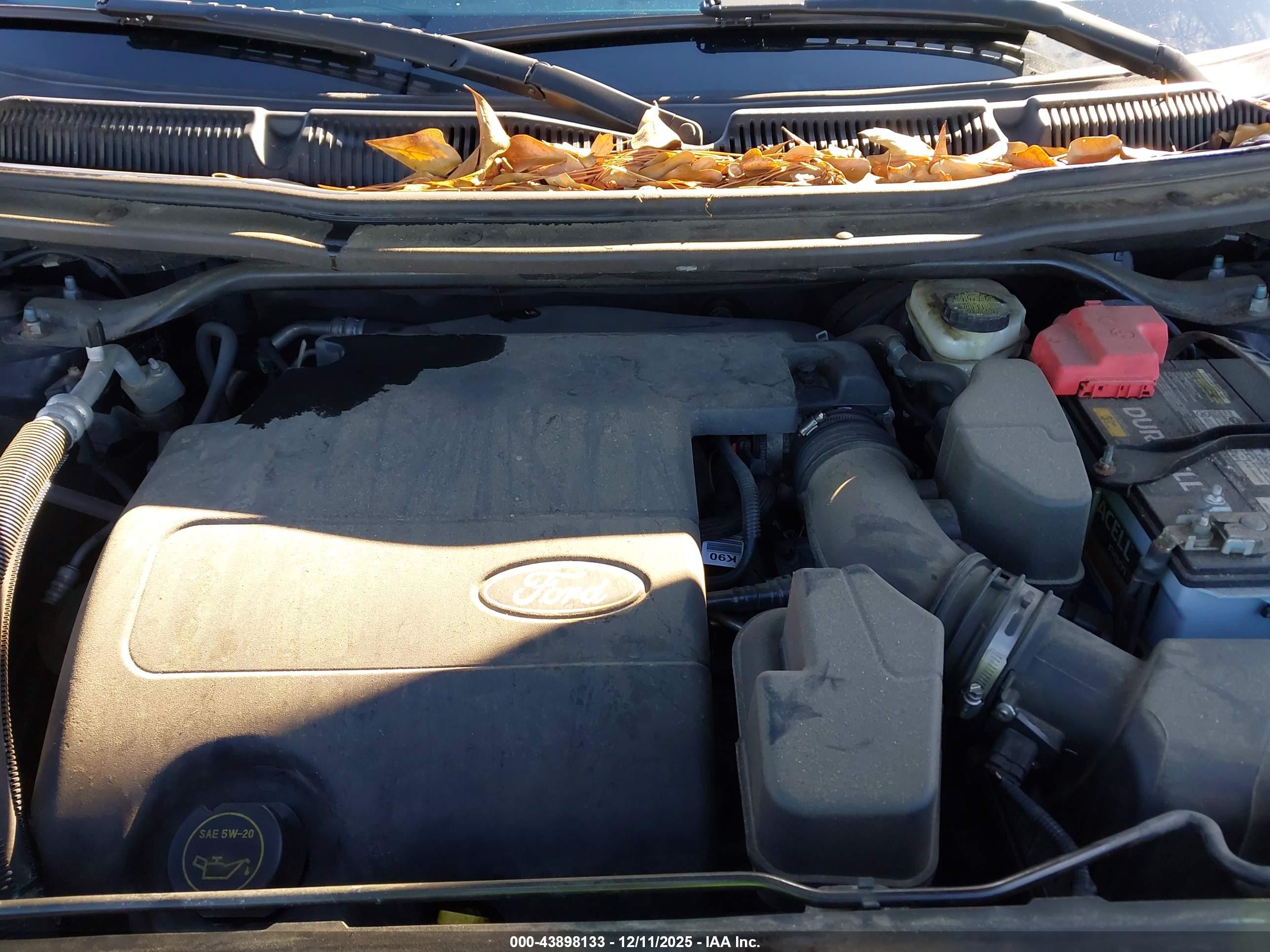 FORD EXPLORER image 10