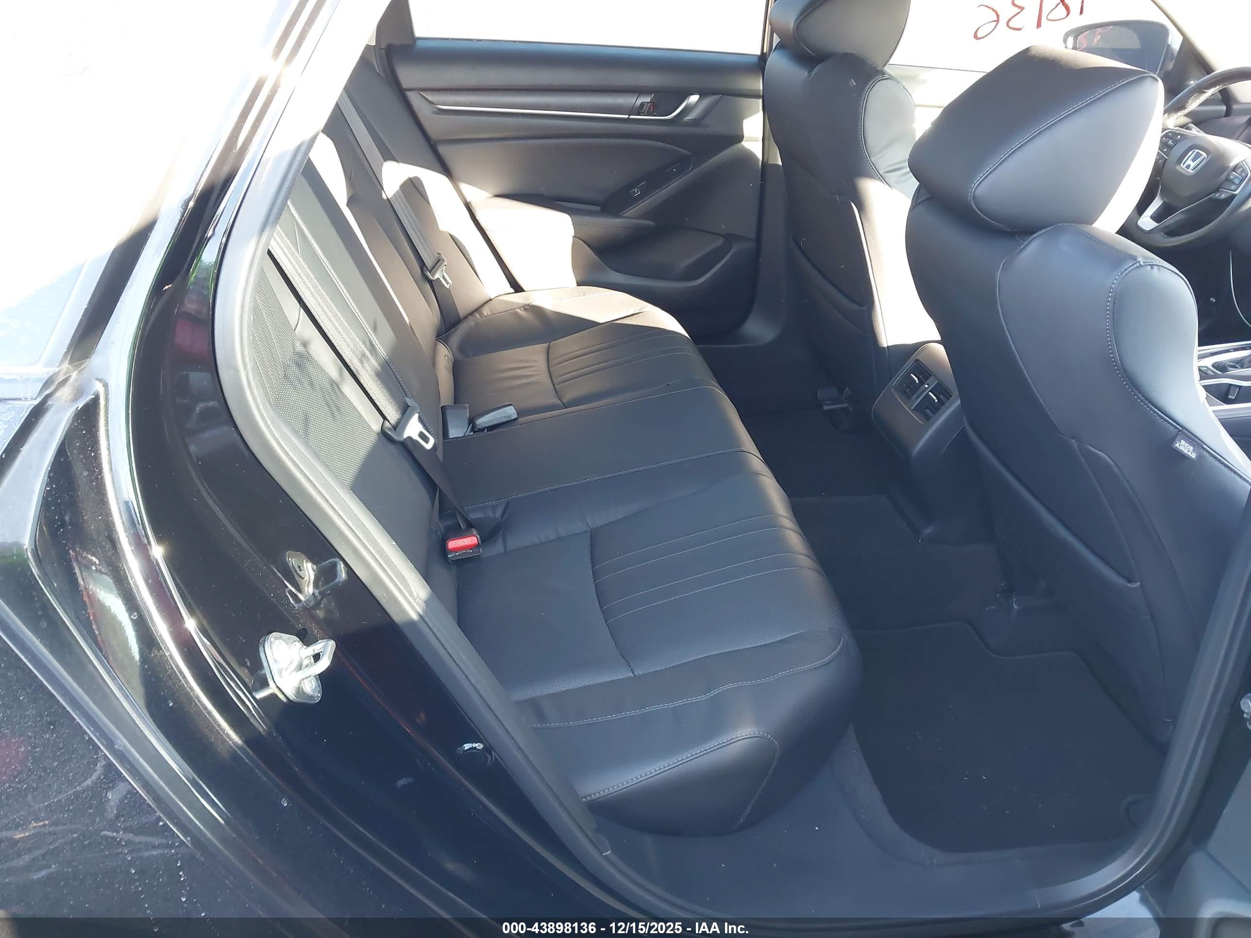 HONDA ACCORD image 8