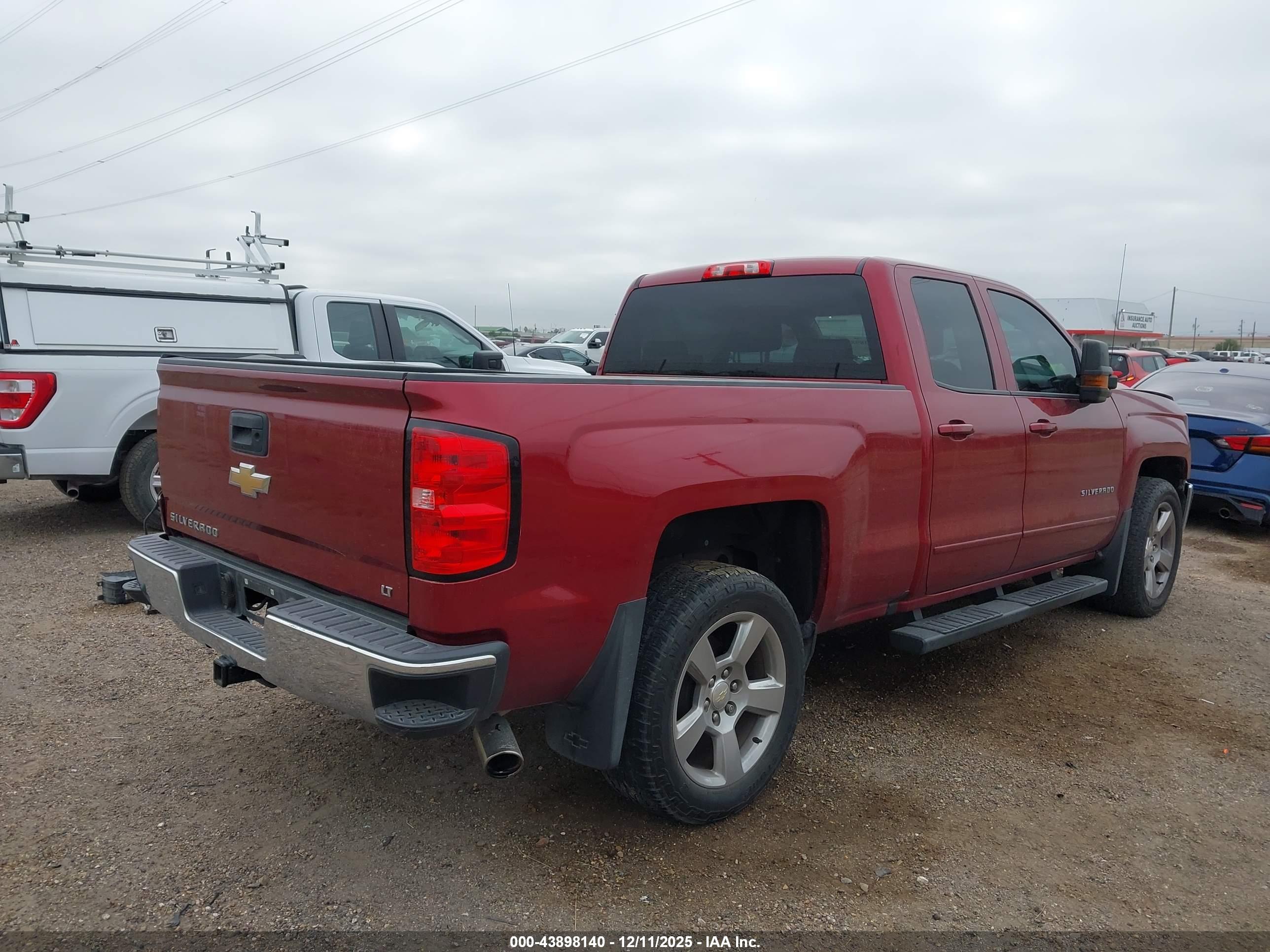 CHEVROLET SILVERADO image 4