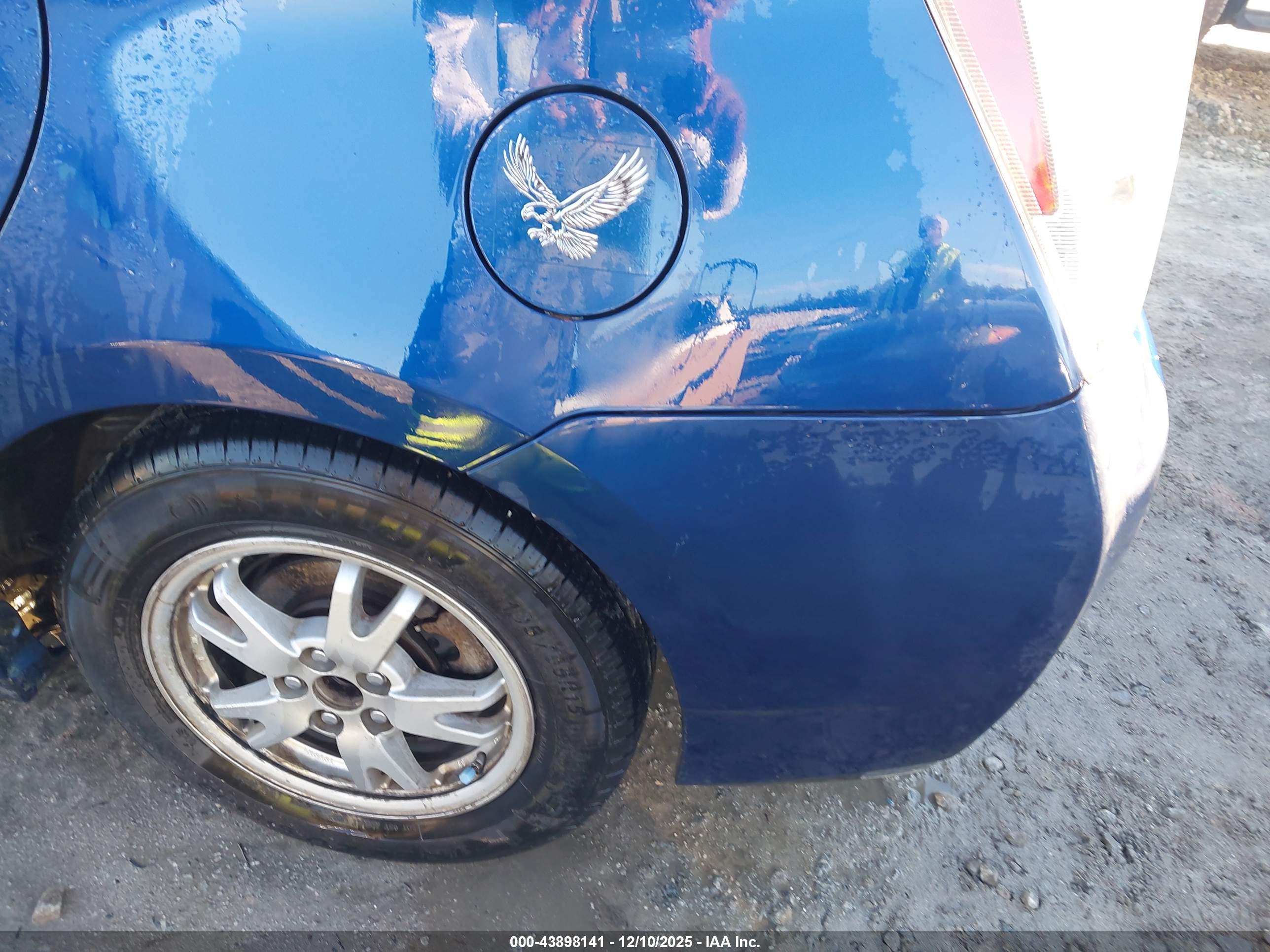 TOYOTA PRIUS image 6