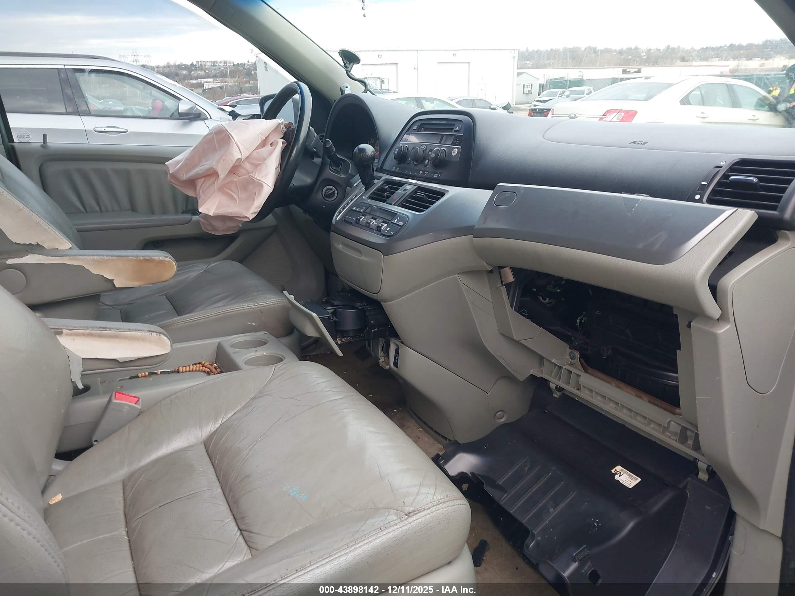 HONDA ODYSSEY image 5
