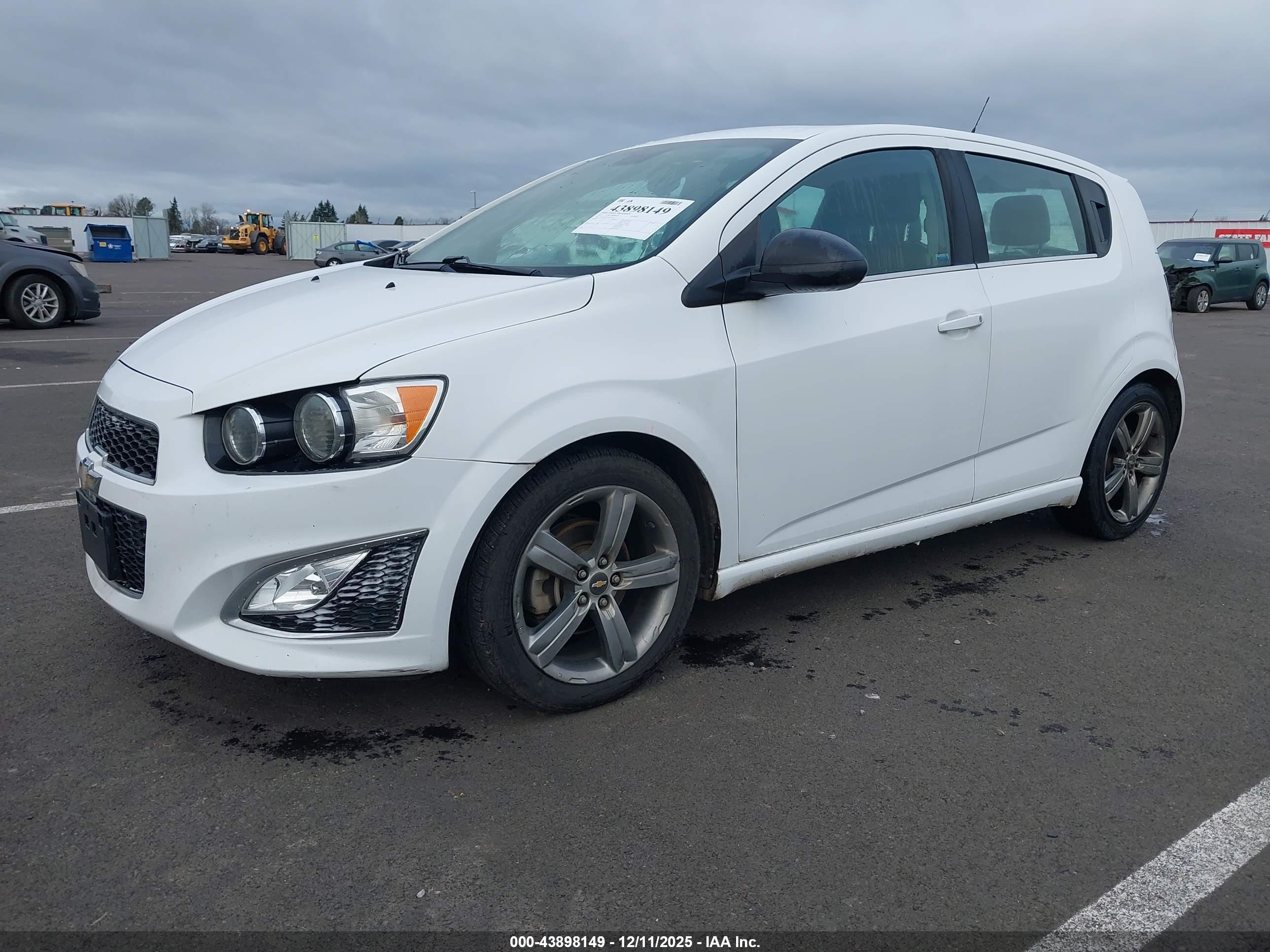 CHEVROLET SONIC image 2