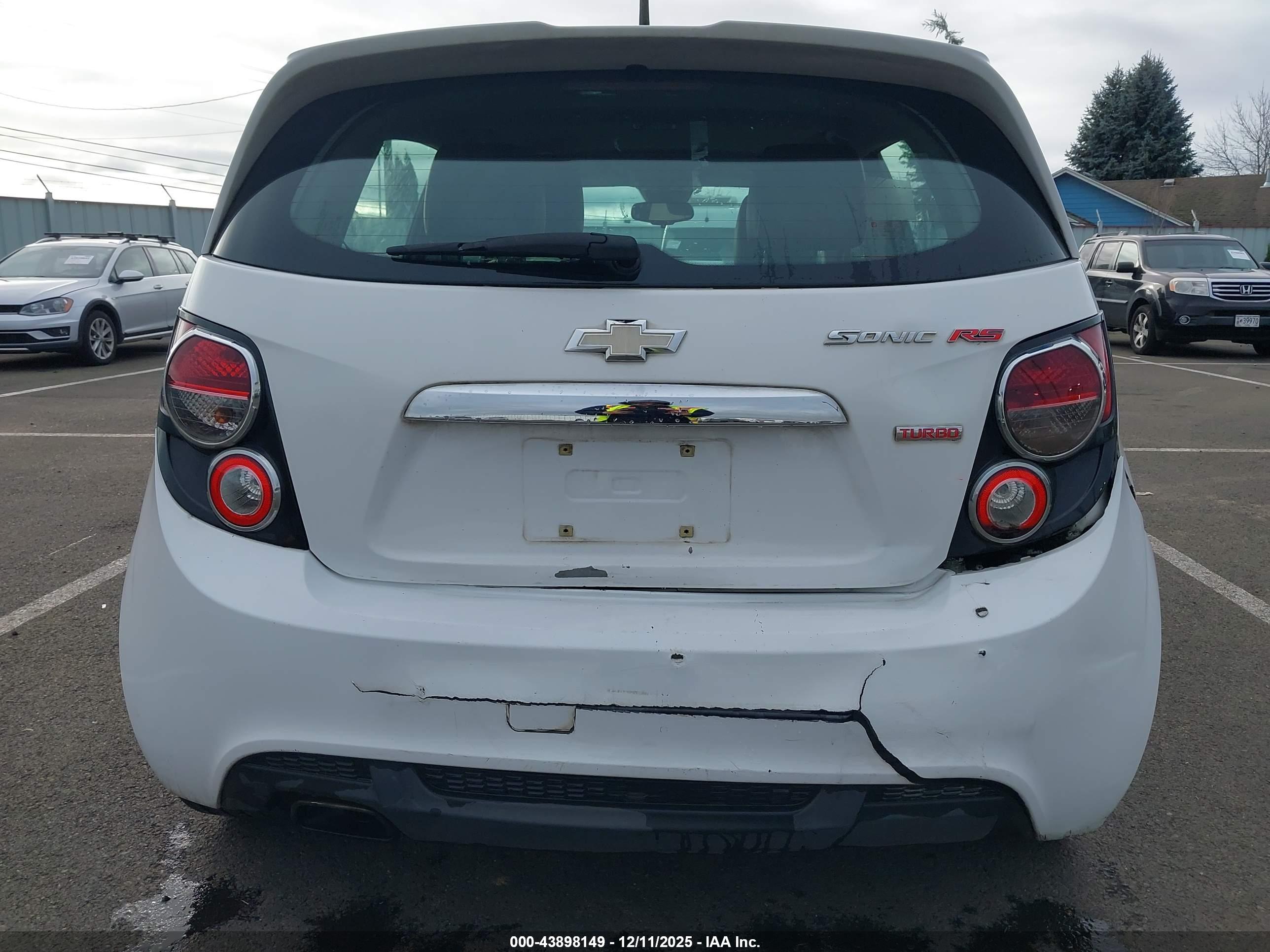 CHEVROLET SONIC image 6