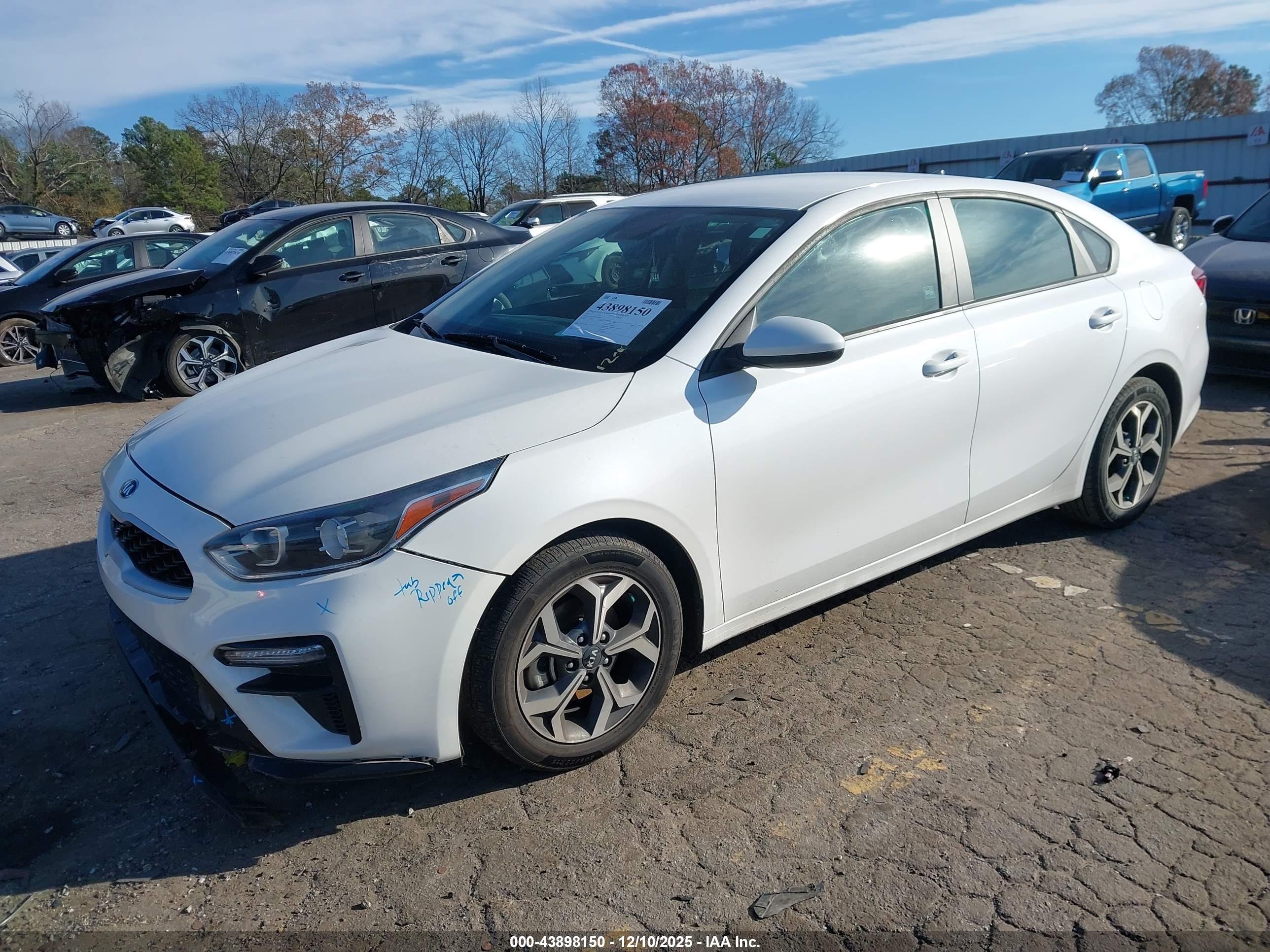 KIA FORTE image 2
