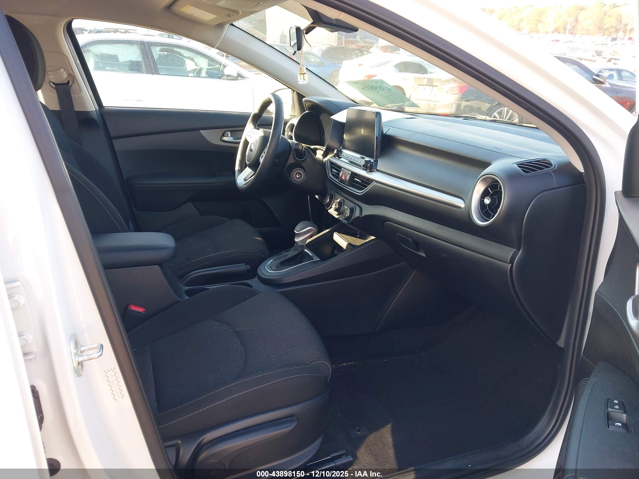 KIA FORTE image 5