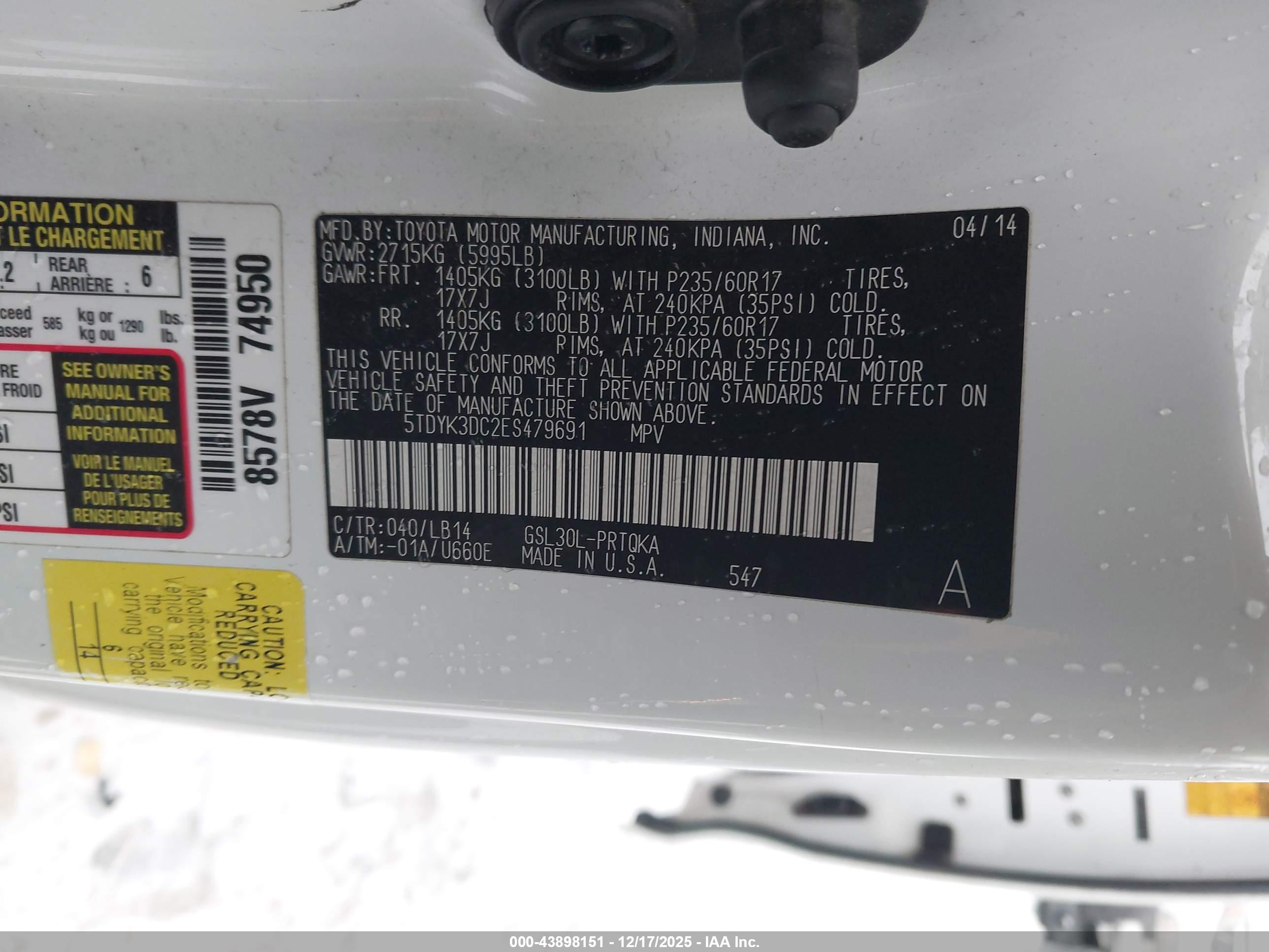 TOYOTA SIENNA image 9
