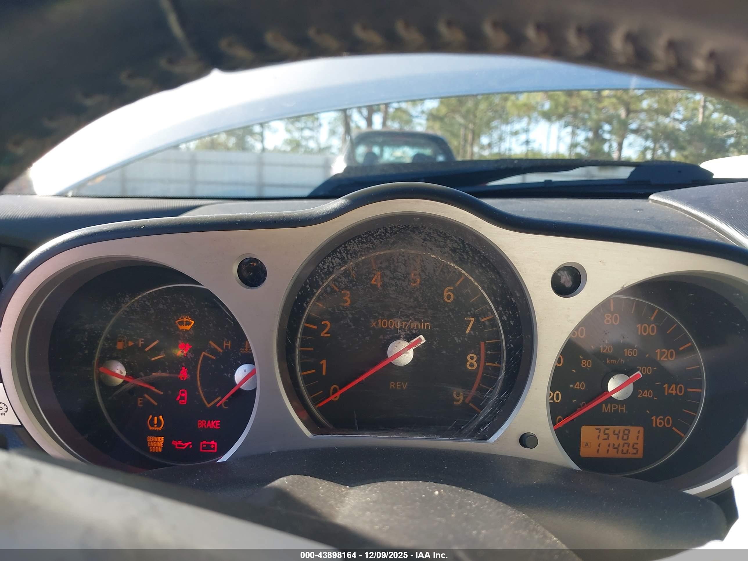 NISSAN 350Z image 7