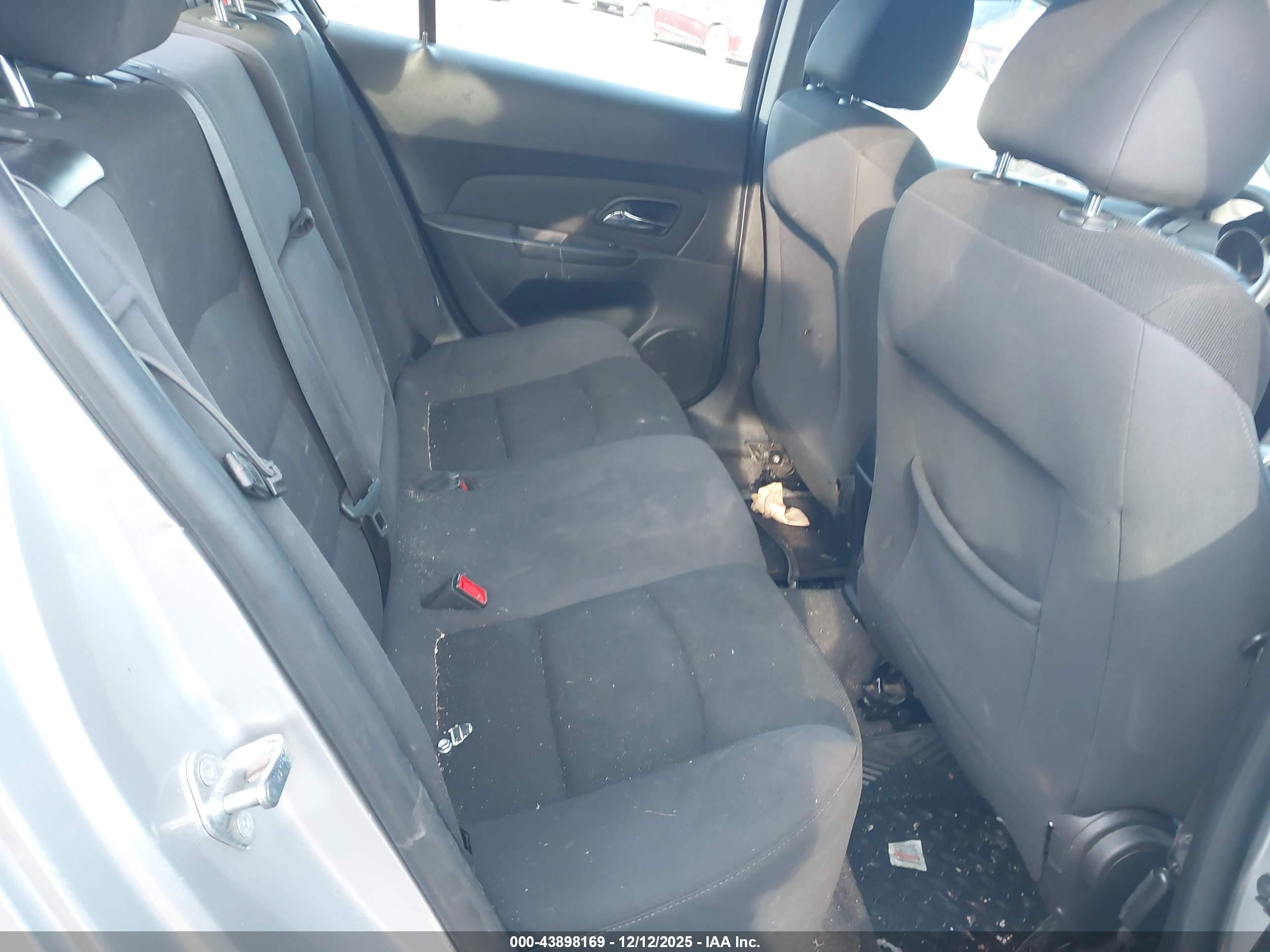 CHEVROLET CRUZE image 8