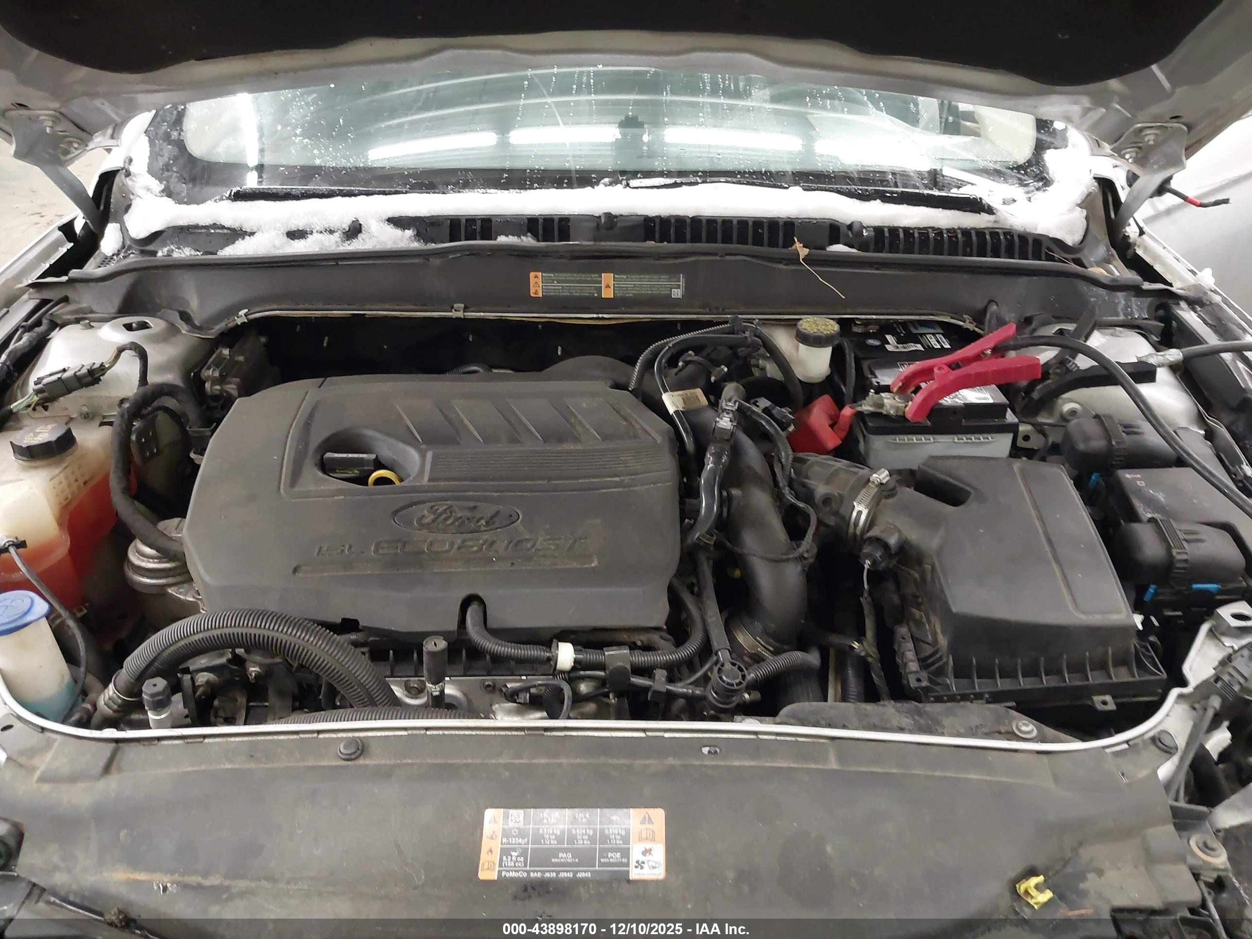 FORD FUSION image 10