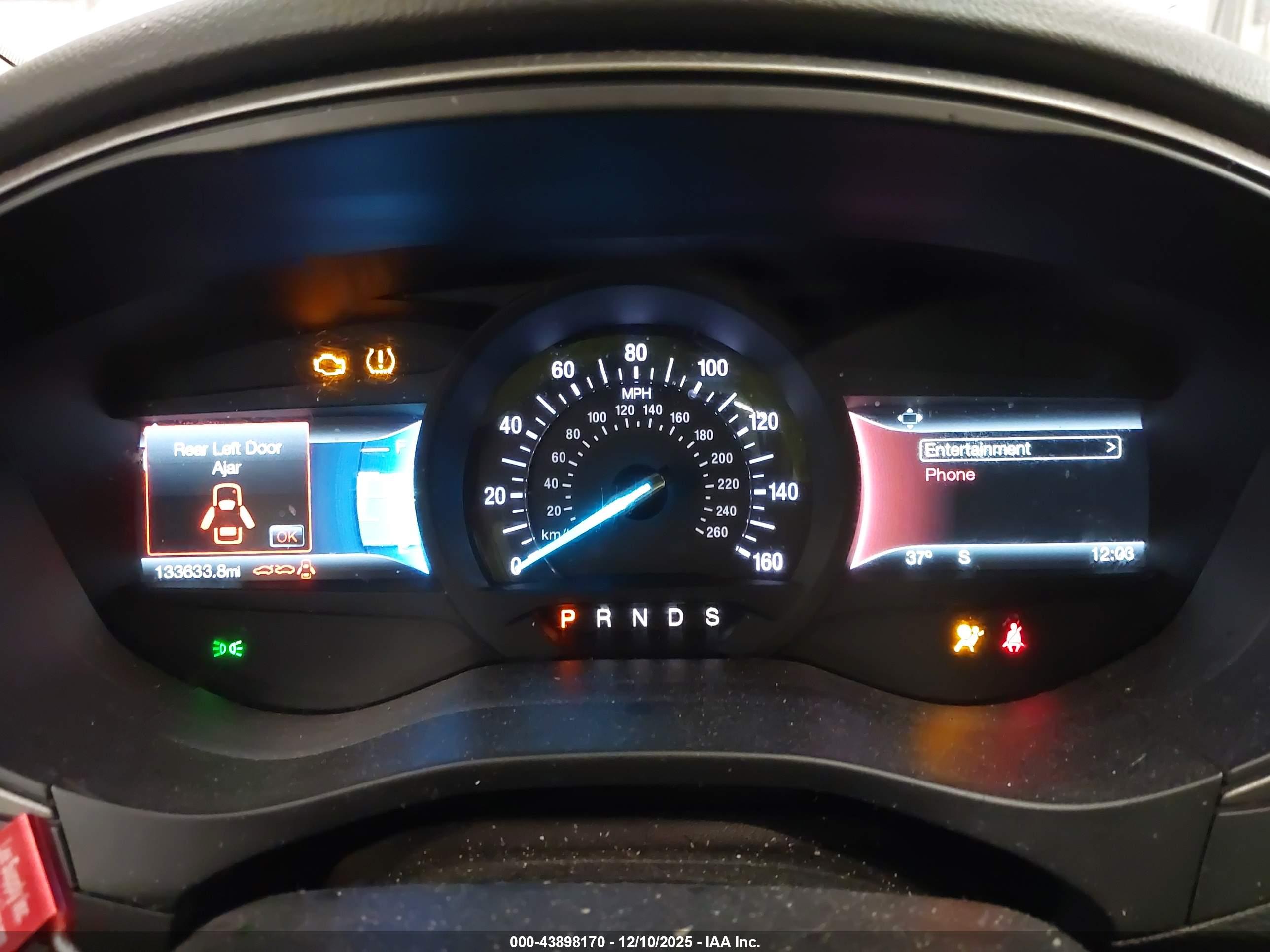 FORD FUSION image 7