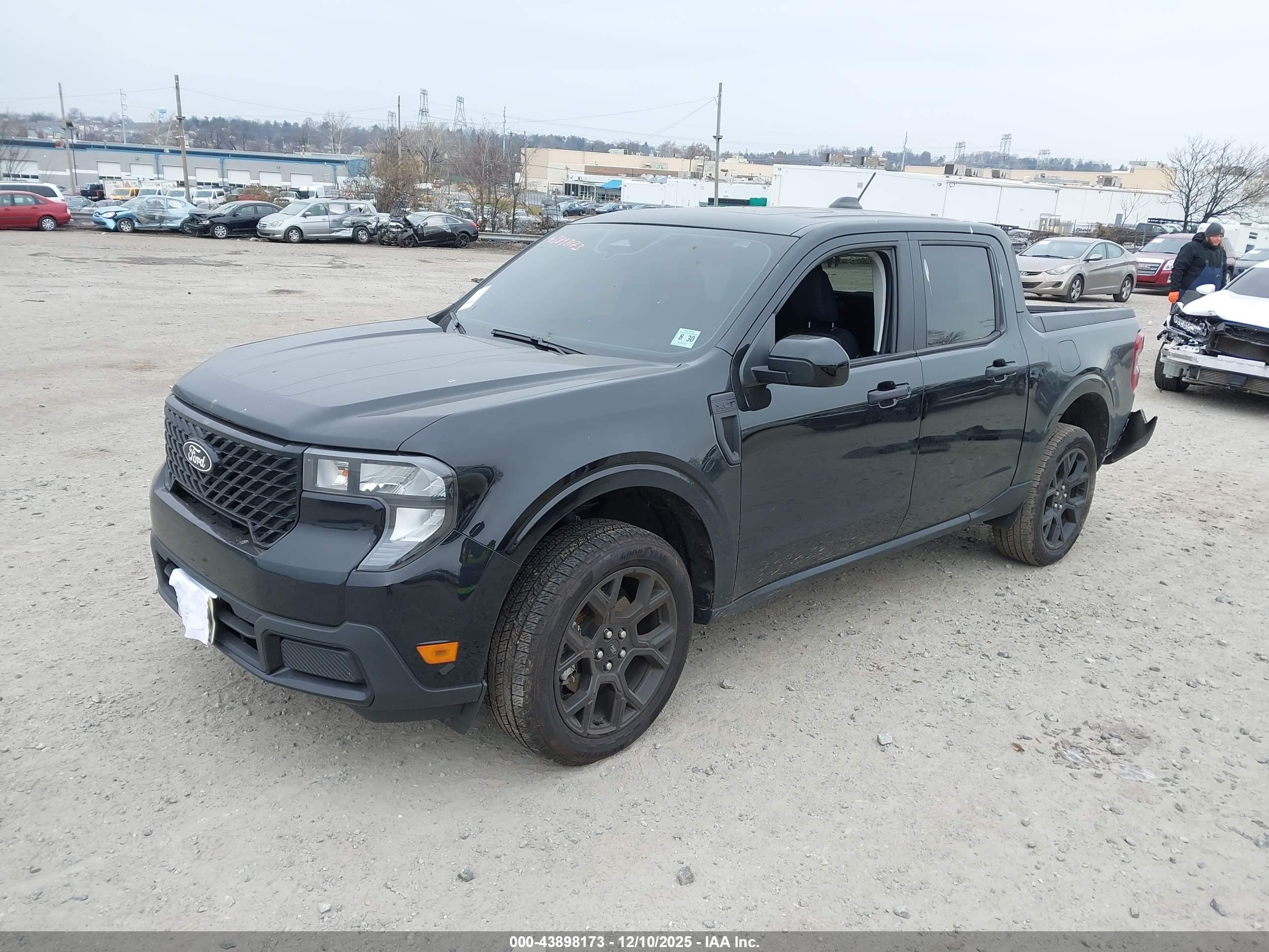 FORD MAVERICK image 2