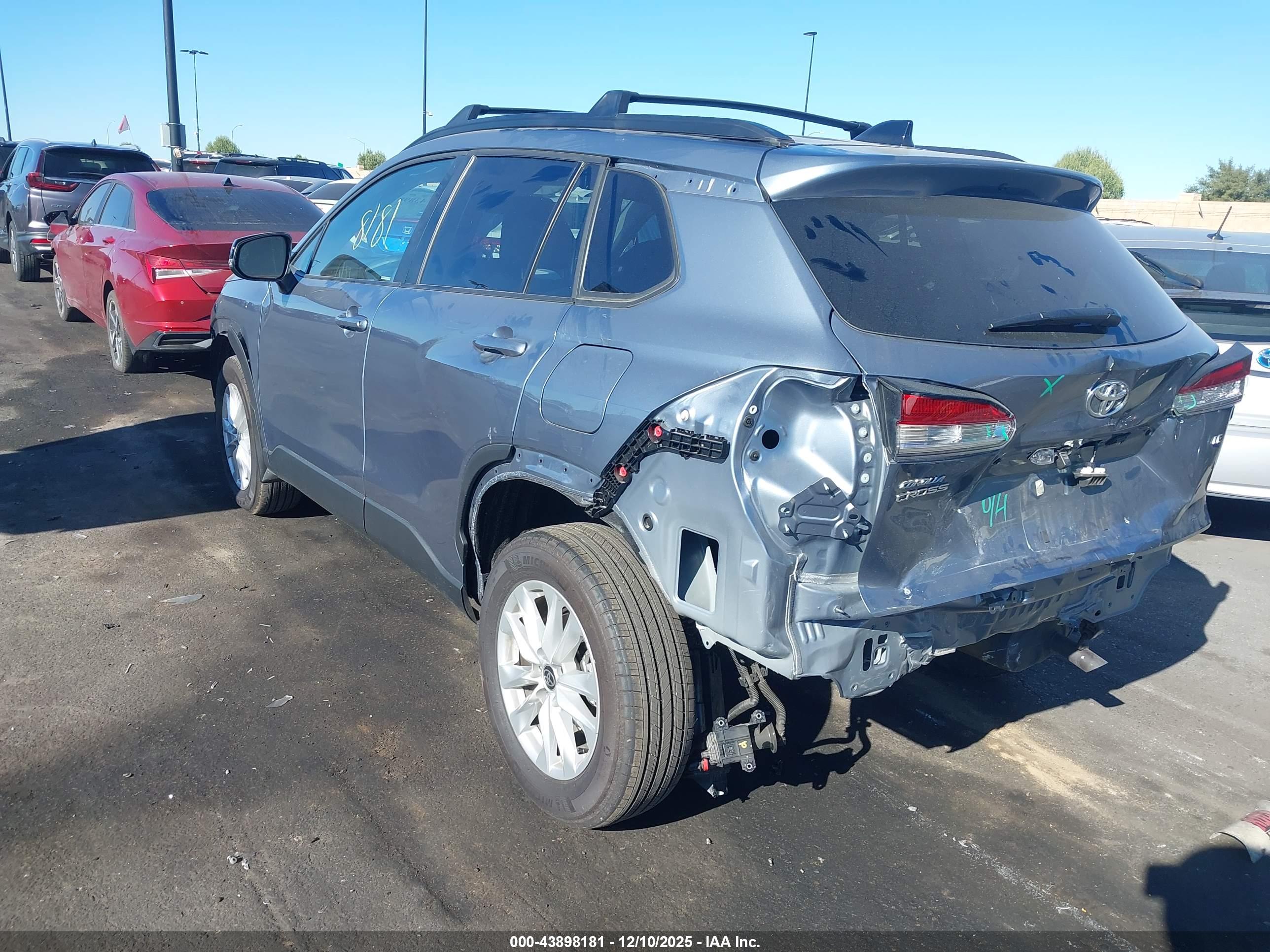 TOYOTA COROLLA image 3
