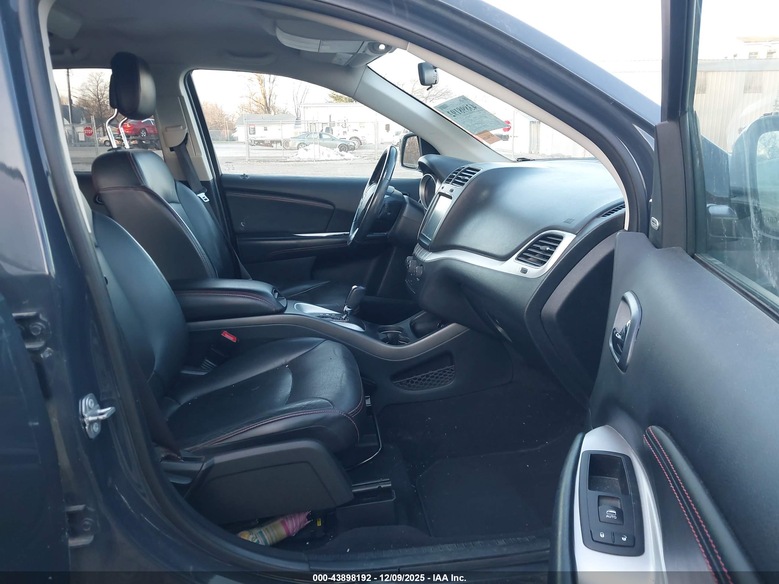 DODGE JOURNEY image 5