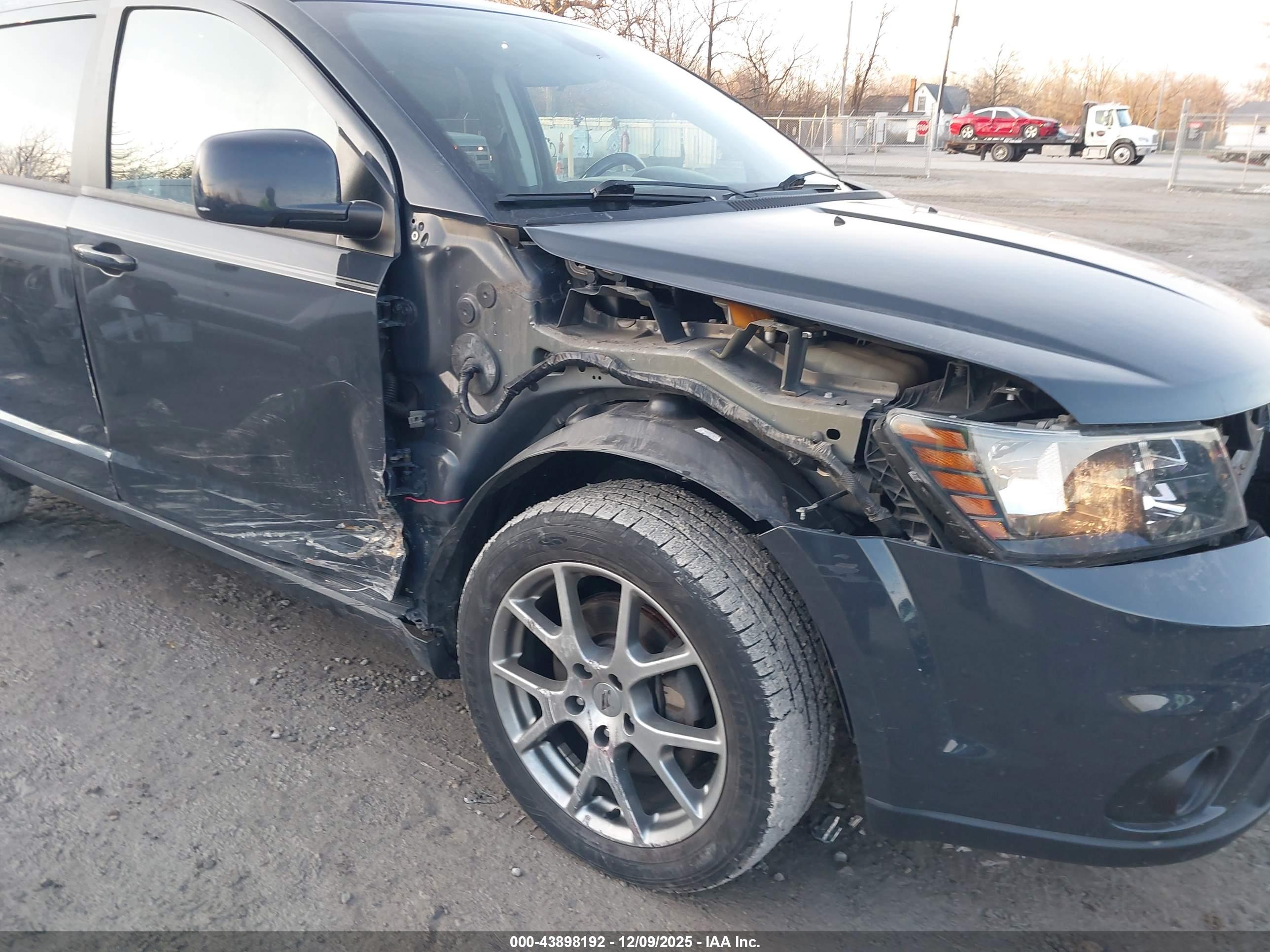 DODGE JOURNEY image 6