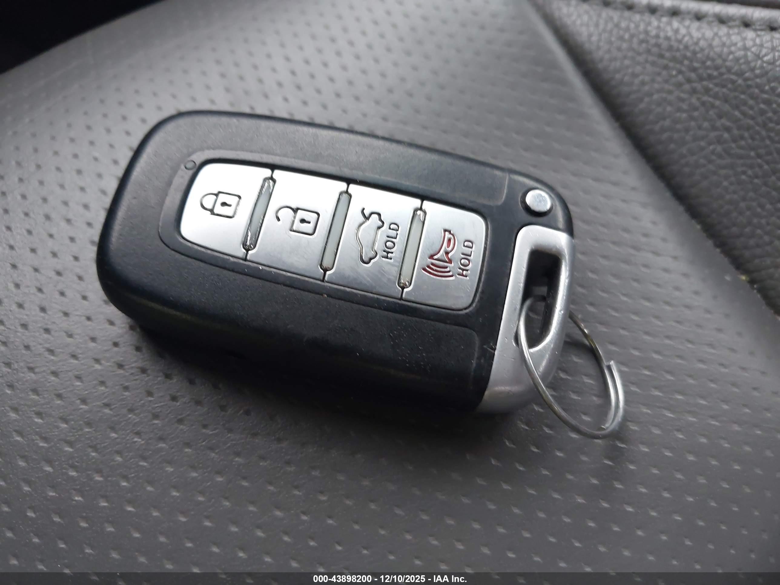 HYUNDAI SONATA image 11