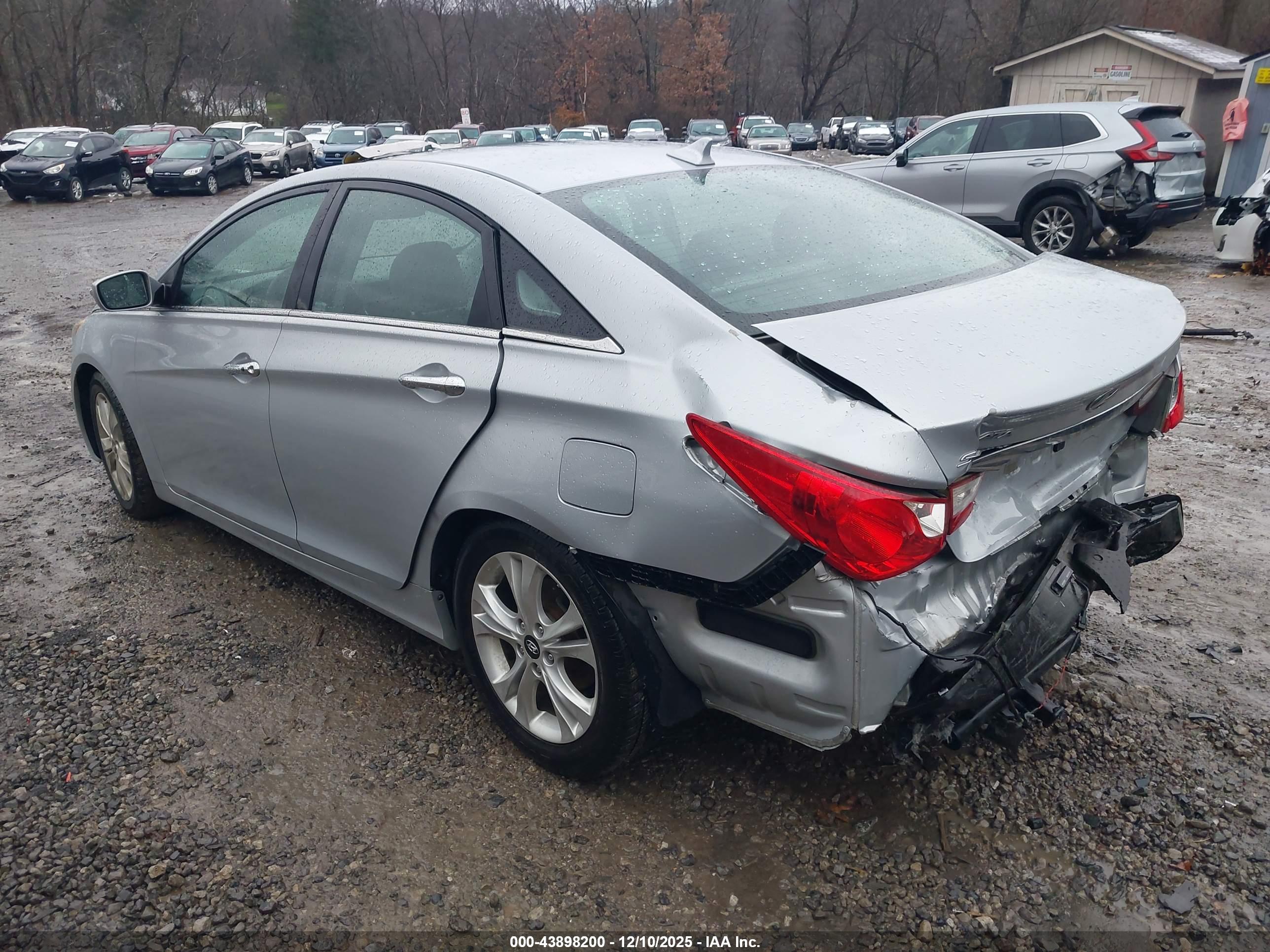 HYUNDAI SONATA image 3