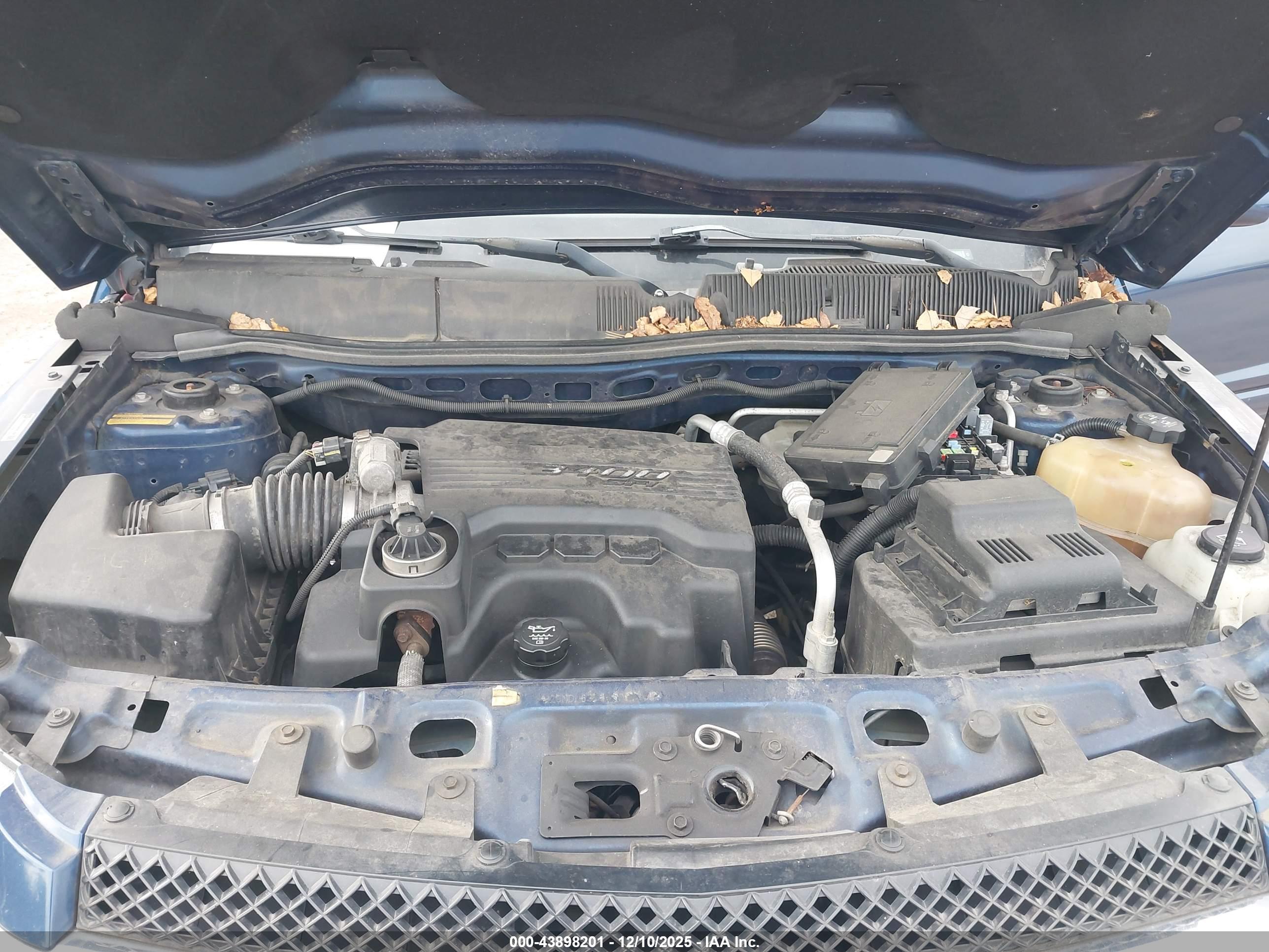 CHEVROLET EQUINOX image 10