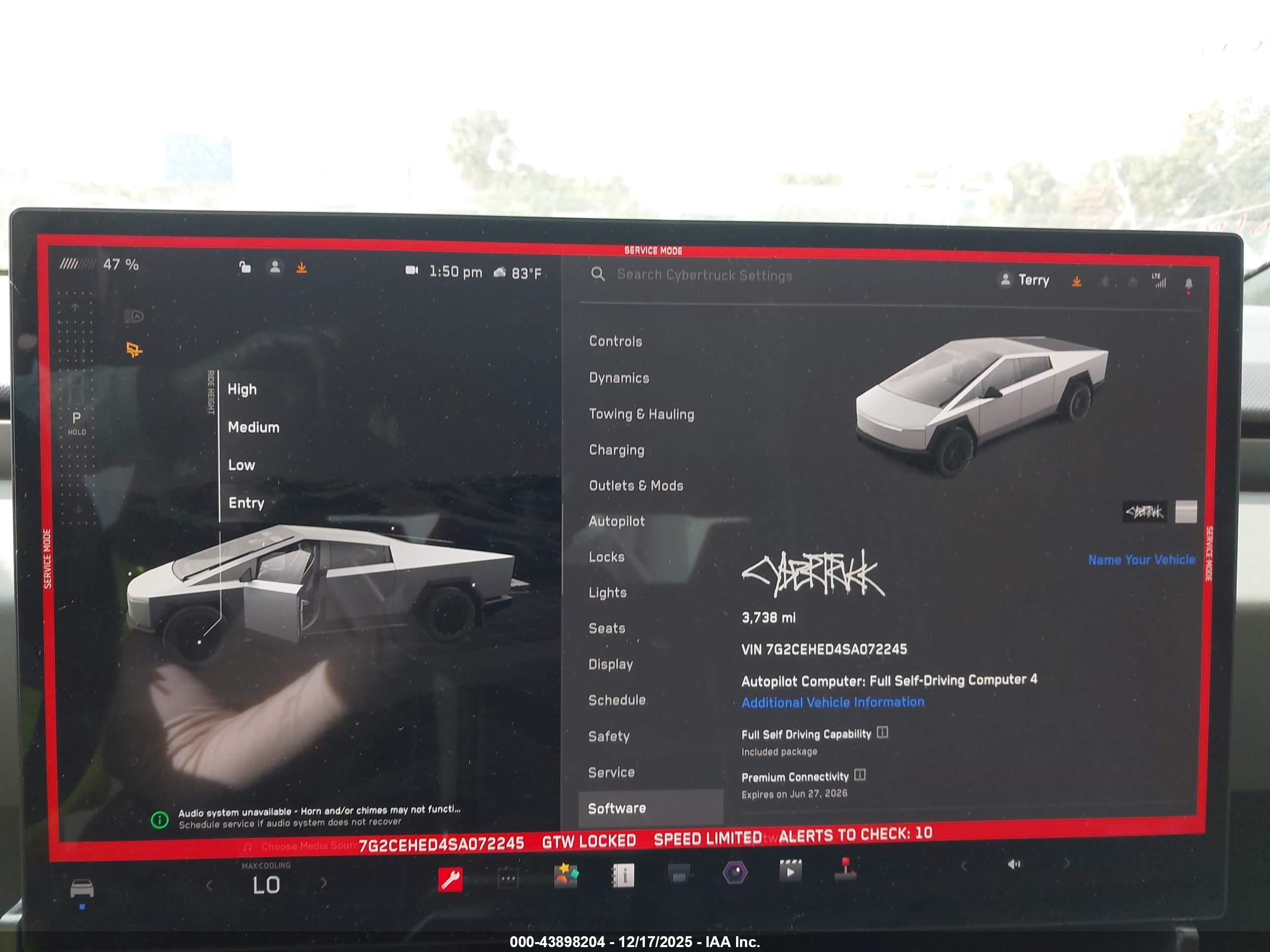 TESLA CYBERTRUCK image 7