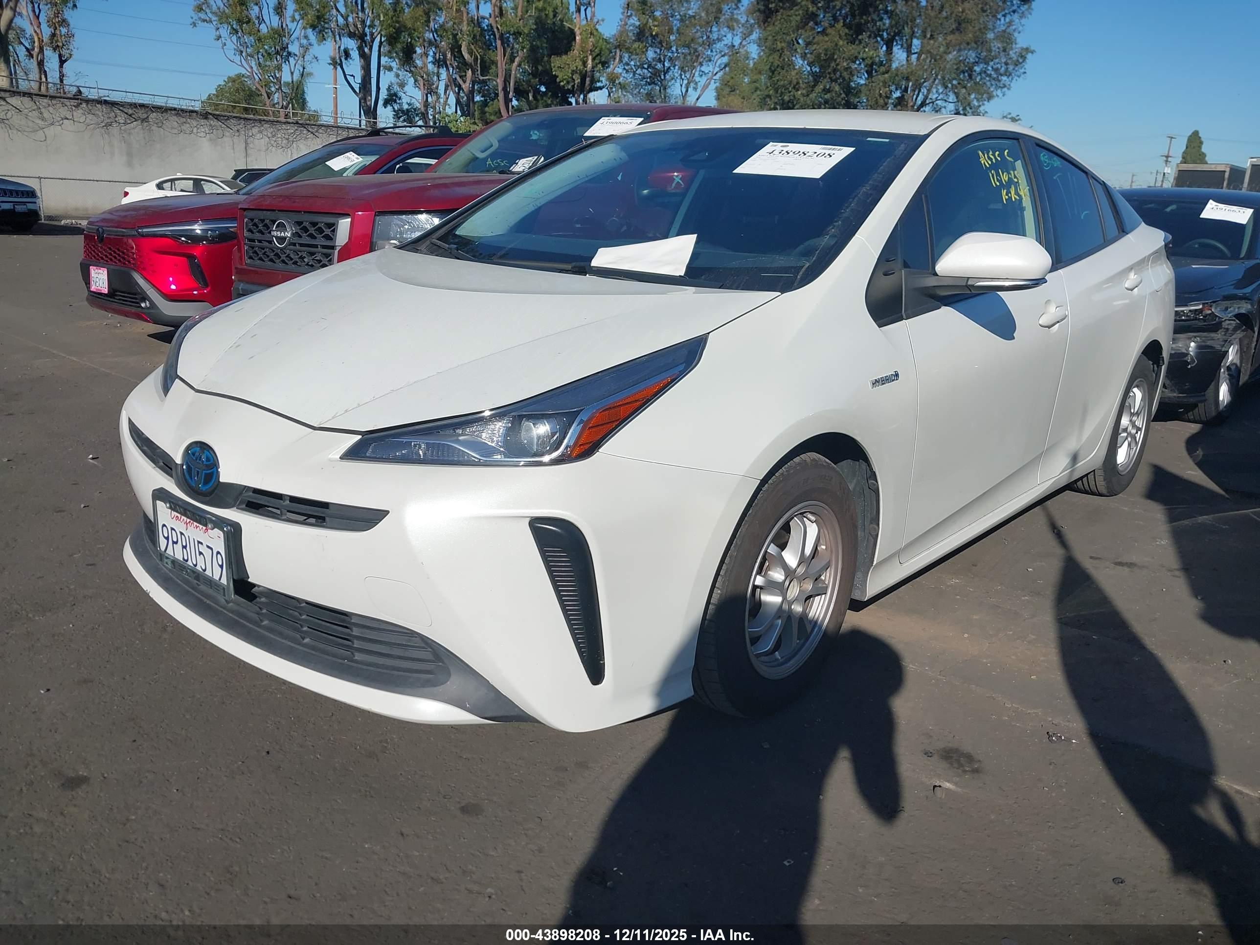 TOYOTA PRIUS image 2