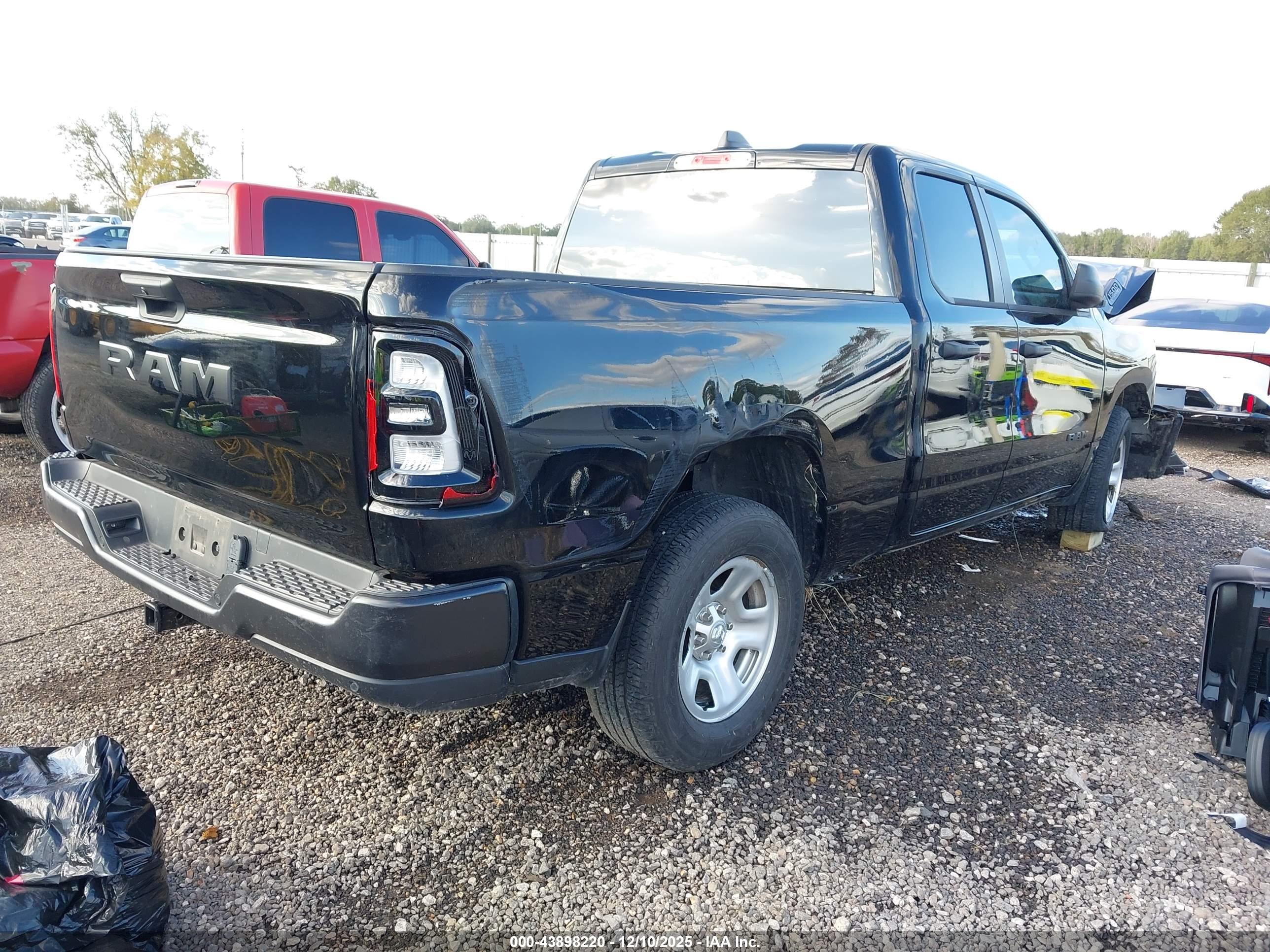 RAM 1500 image 4