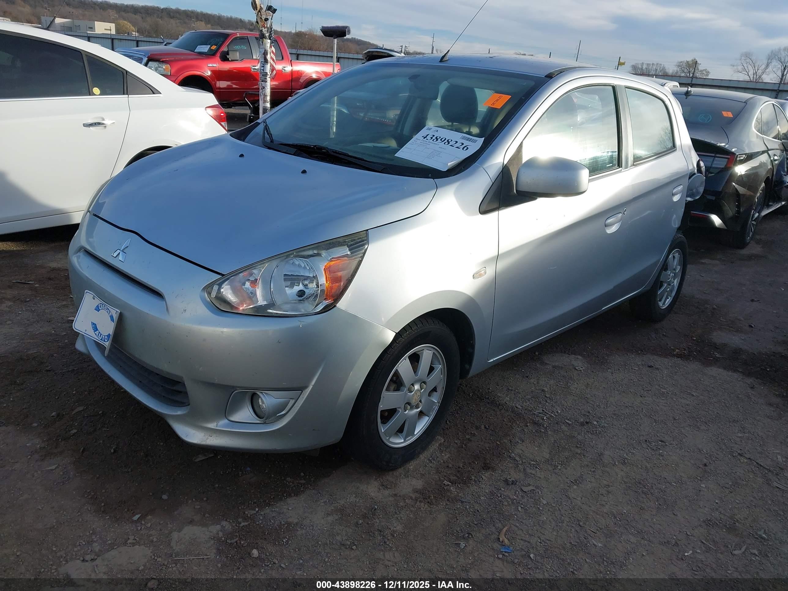 MITSUBISHI MIRAGE image 2