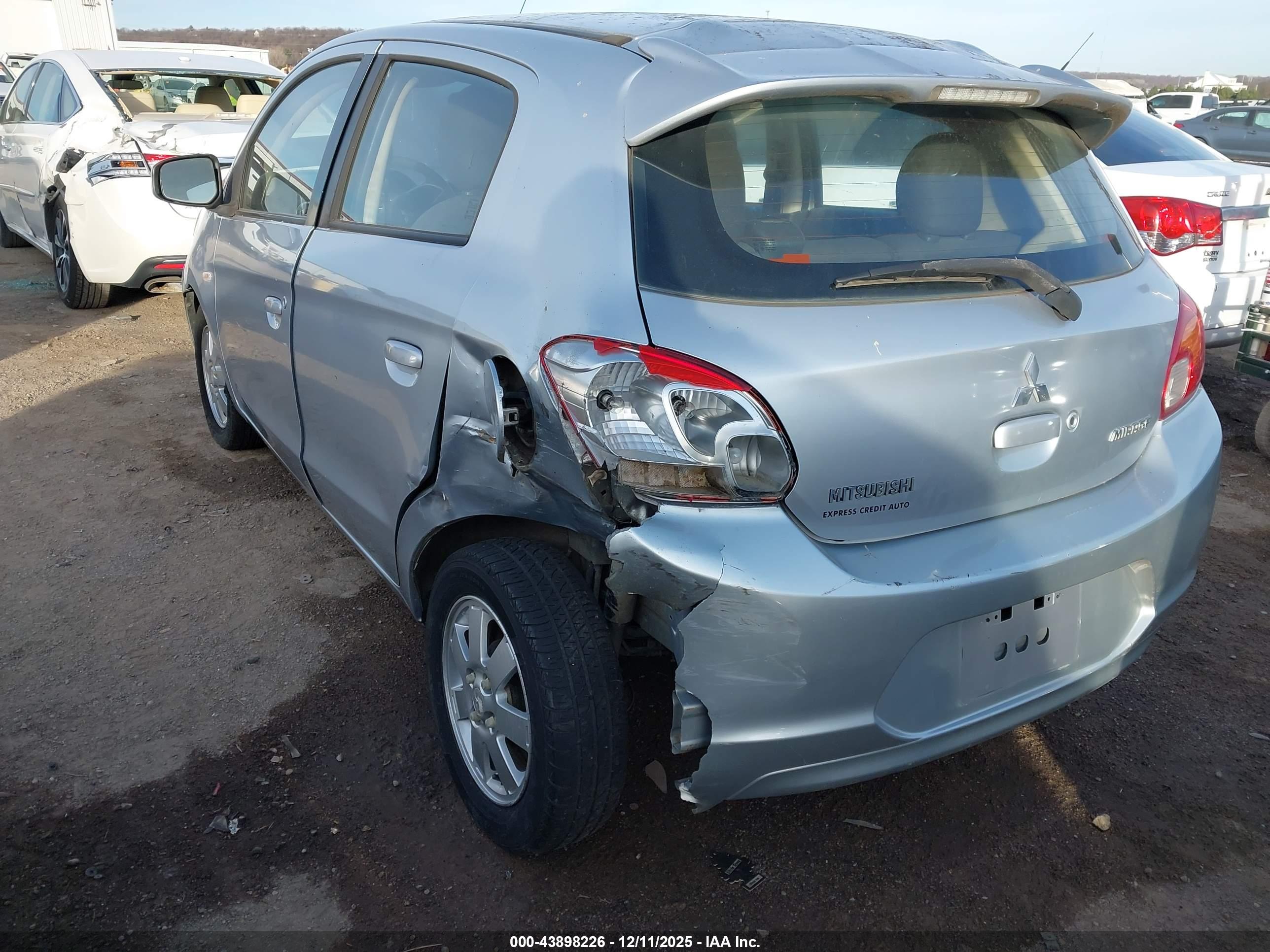MITSUBISHI MIRAGE image 6