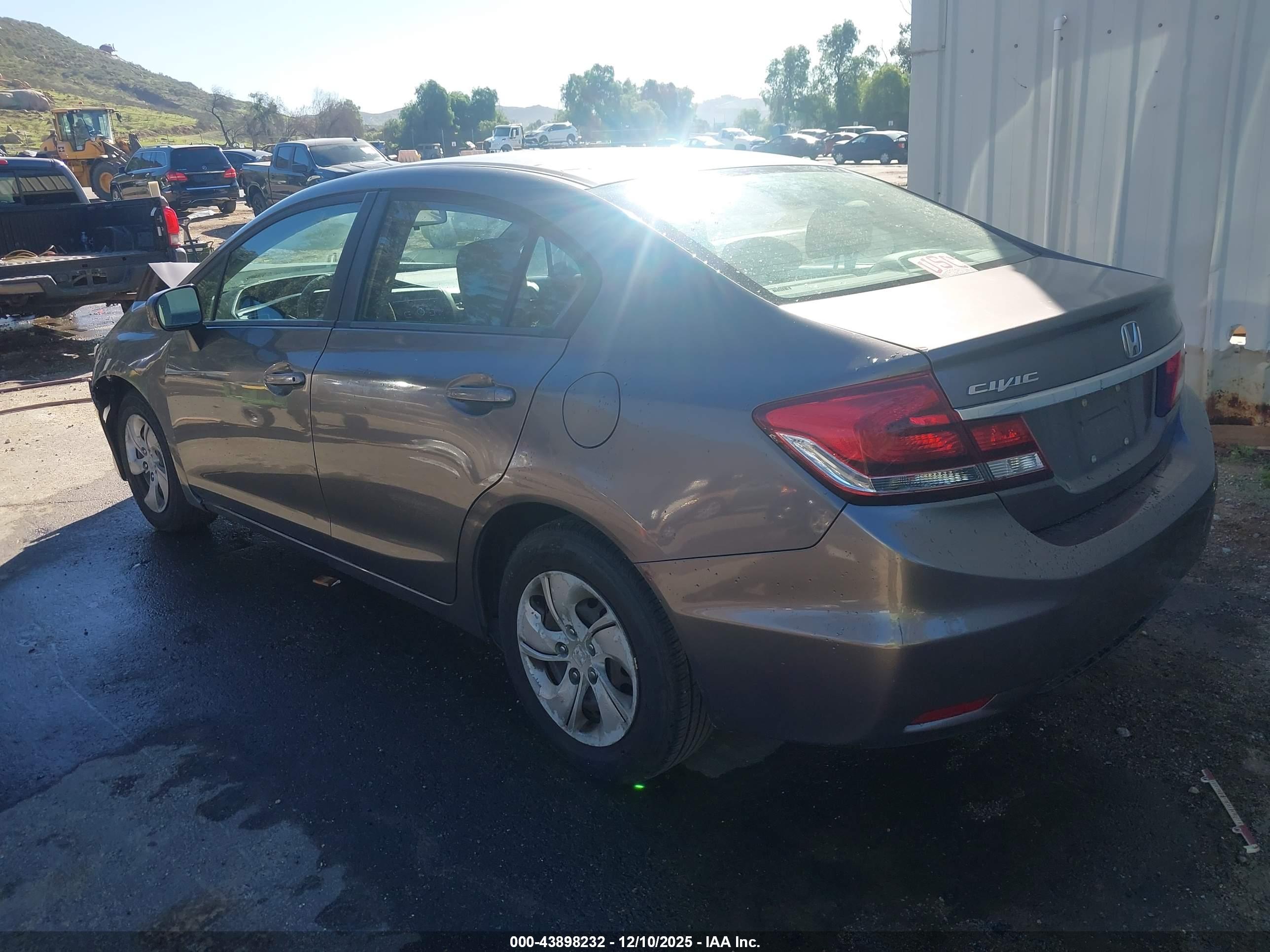 HONDA CIVIC image 3