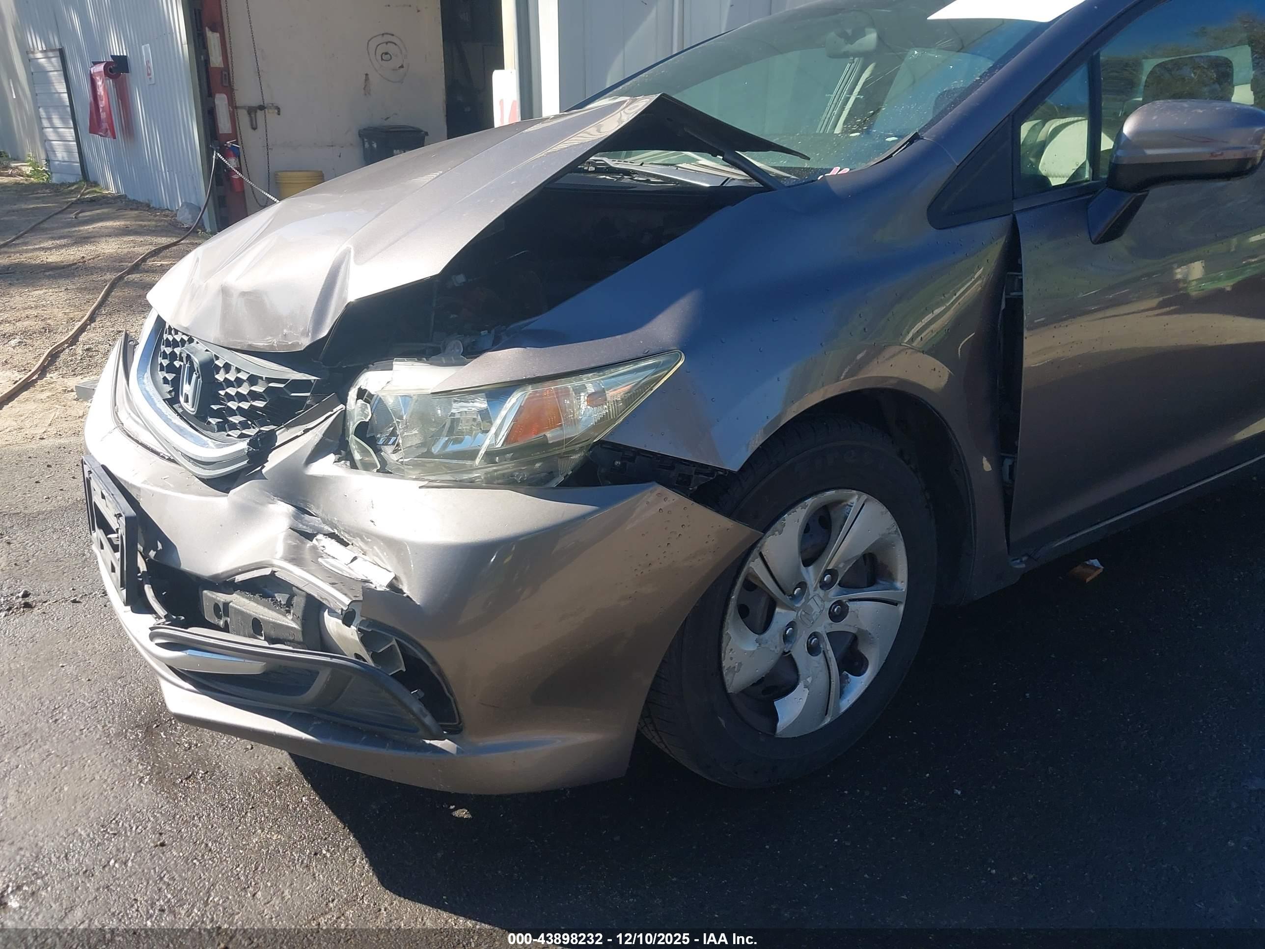HONDA CIVIC image 6