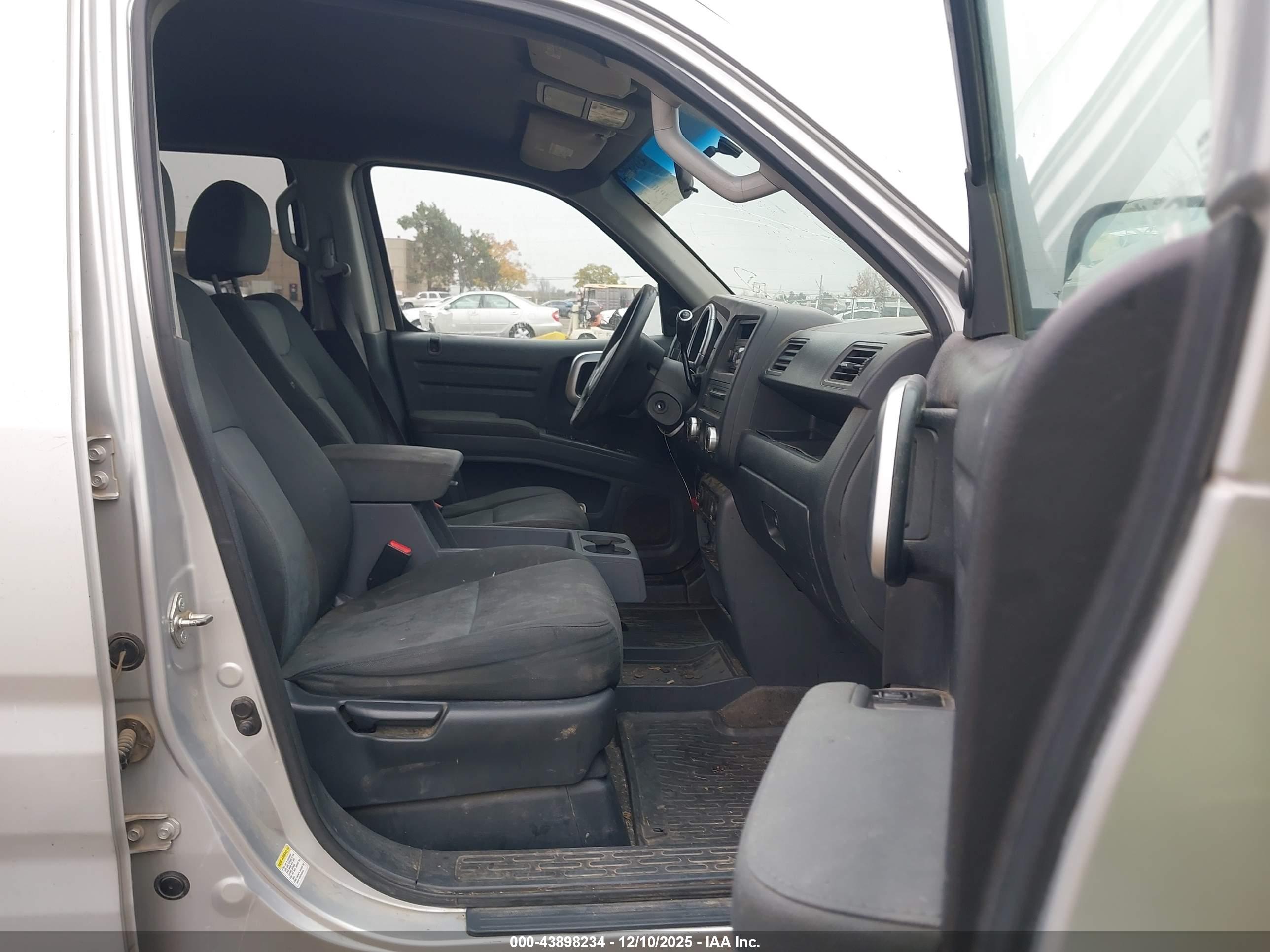 HONDA RIDGELINE image 5