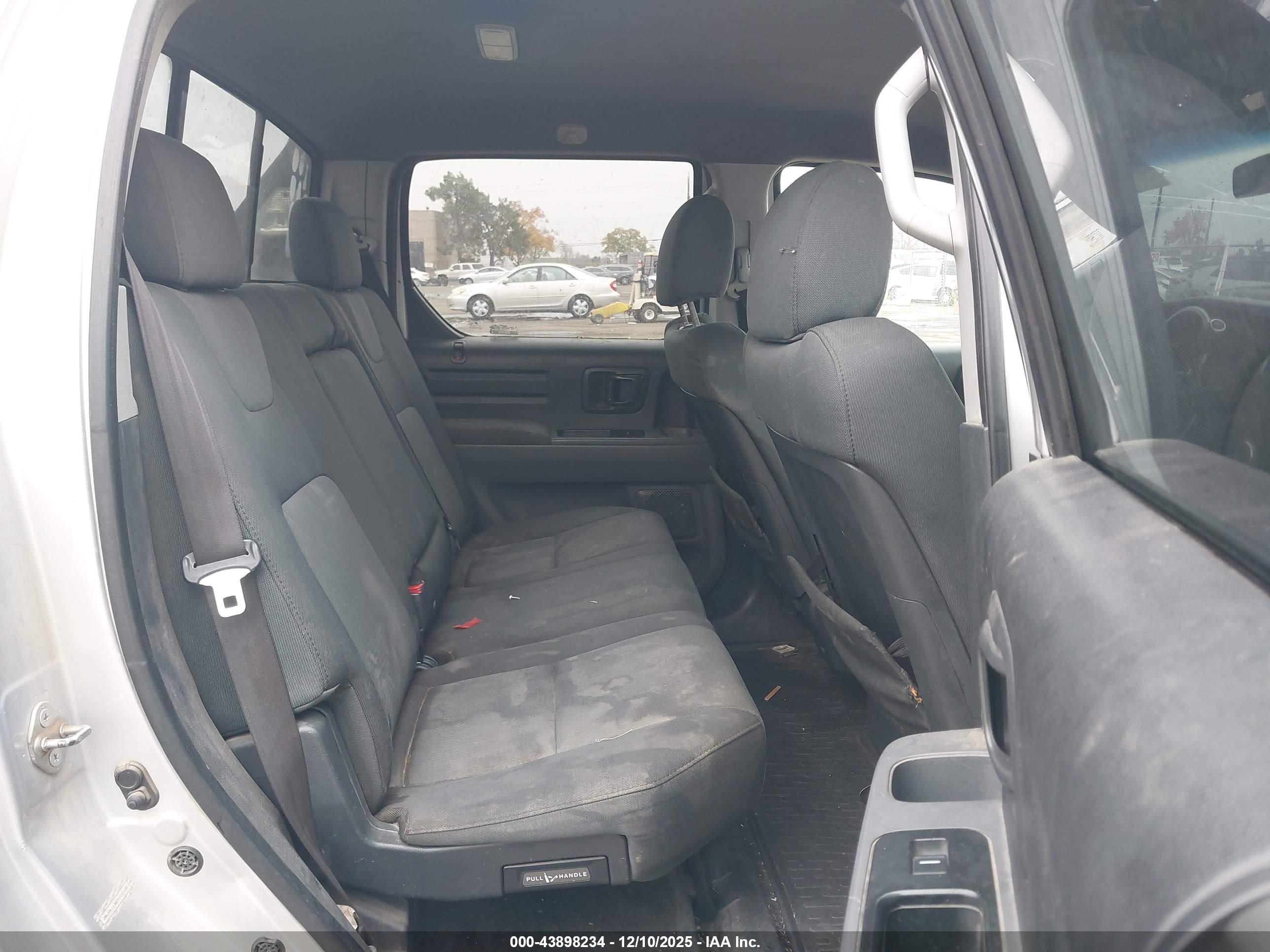 HONDA RIDGELINE image 8