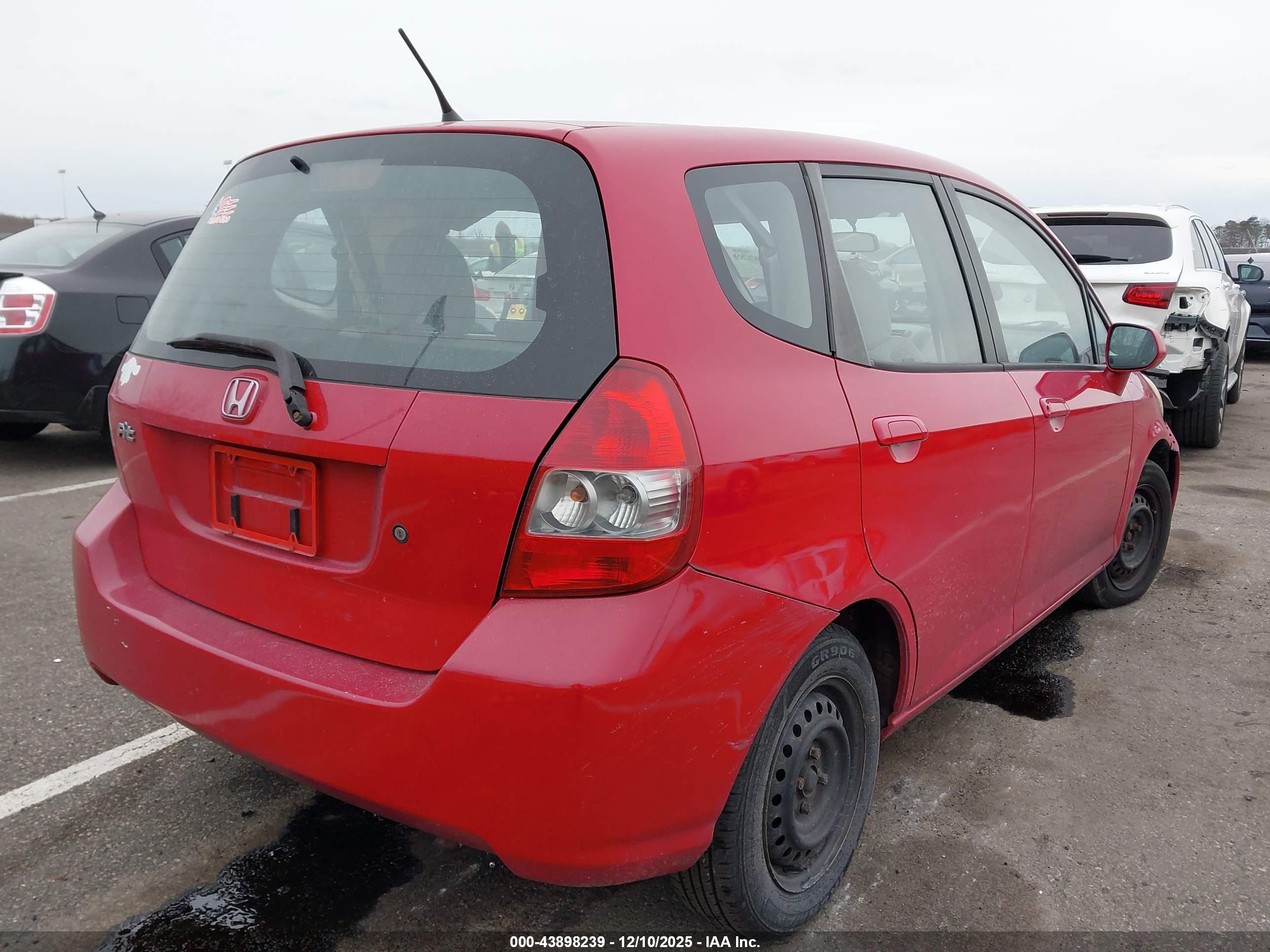 HONDA FIT image 4