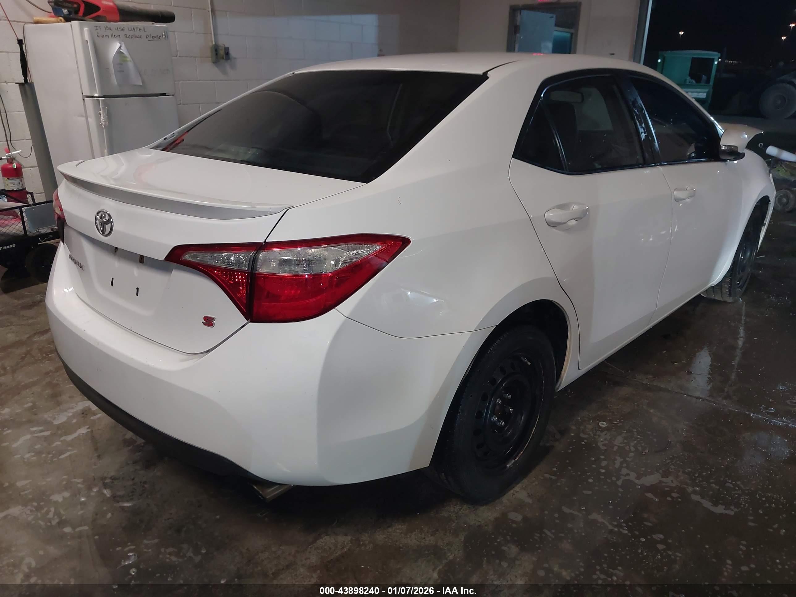 TOYOTA COROLLA image 4