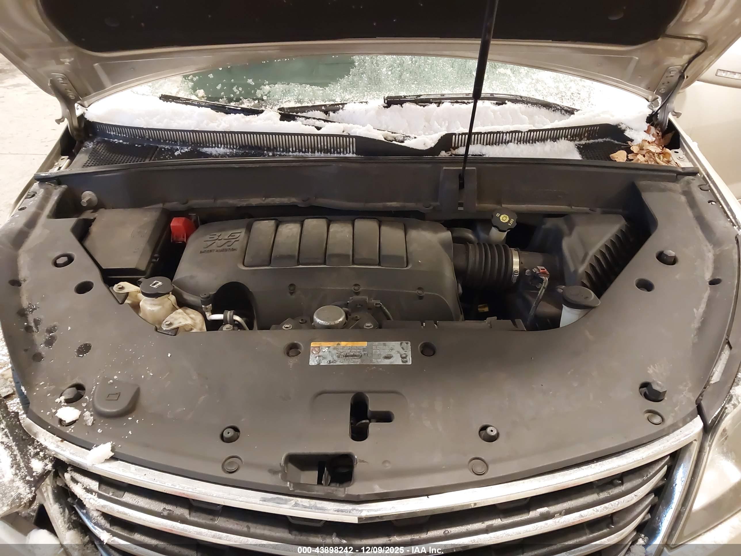 CHEVROLET TRAVERSE image 10