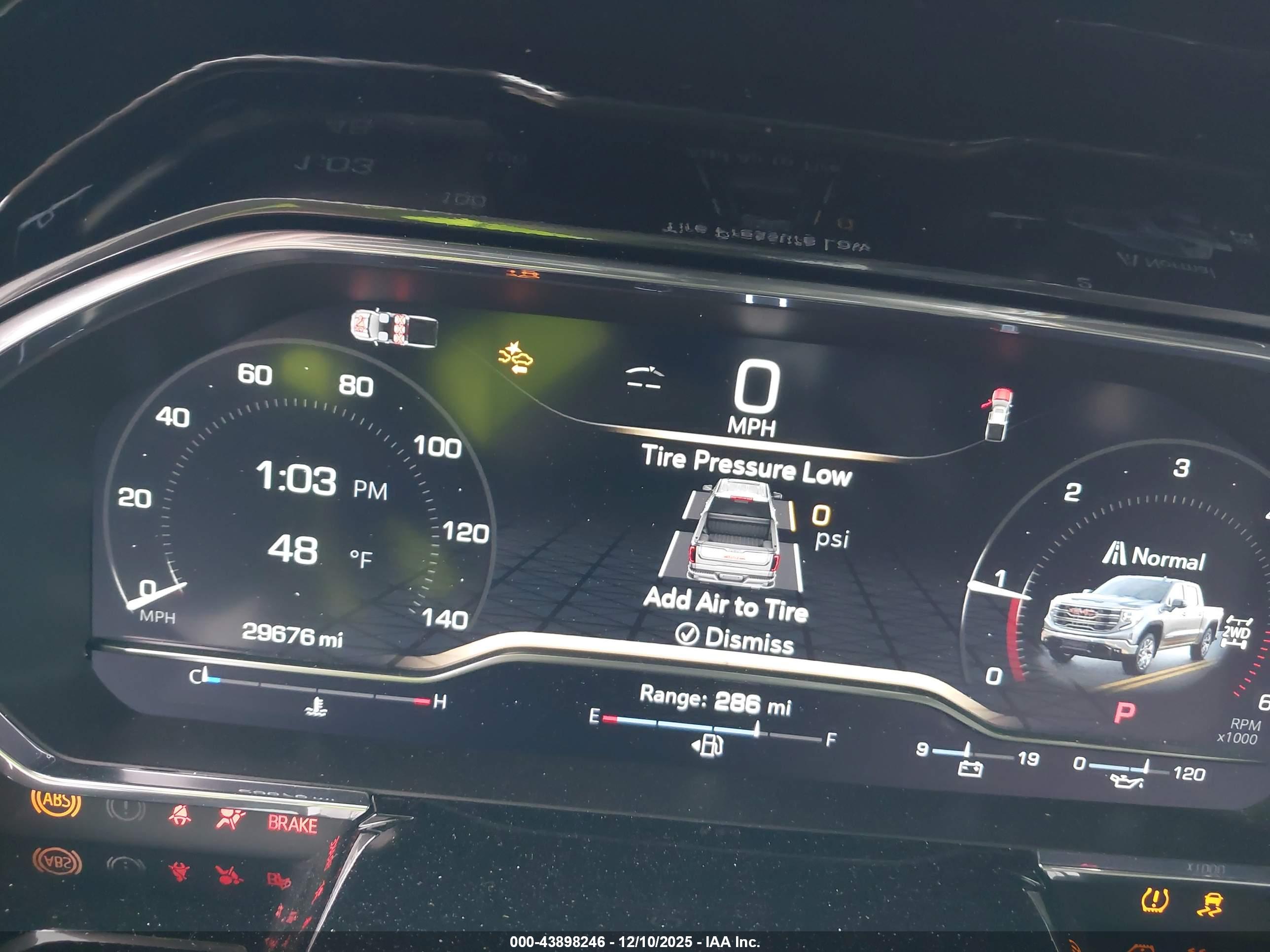 GMC SIERRA image 7