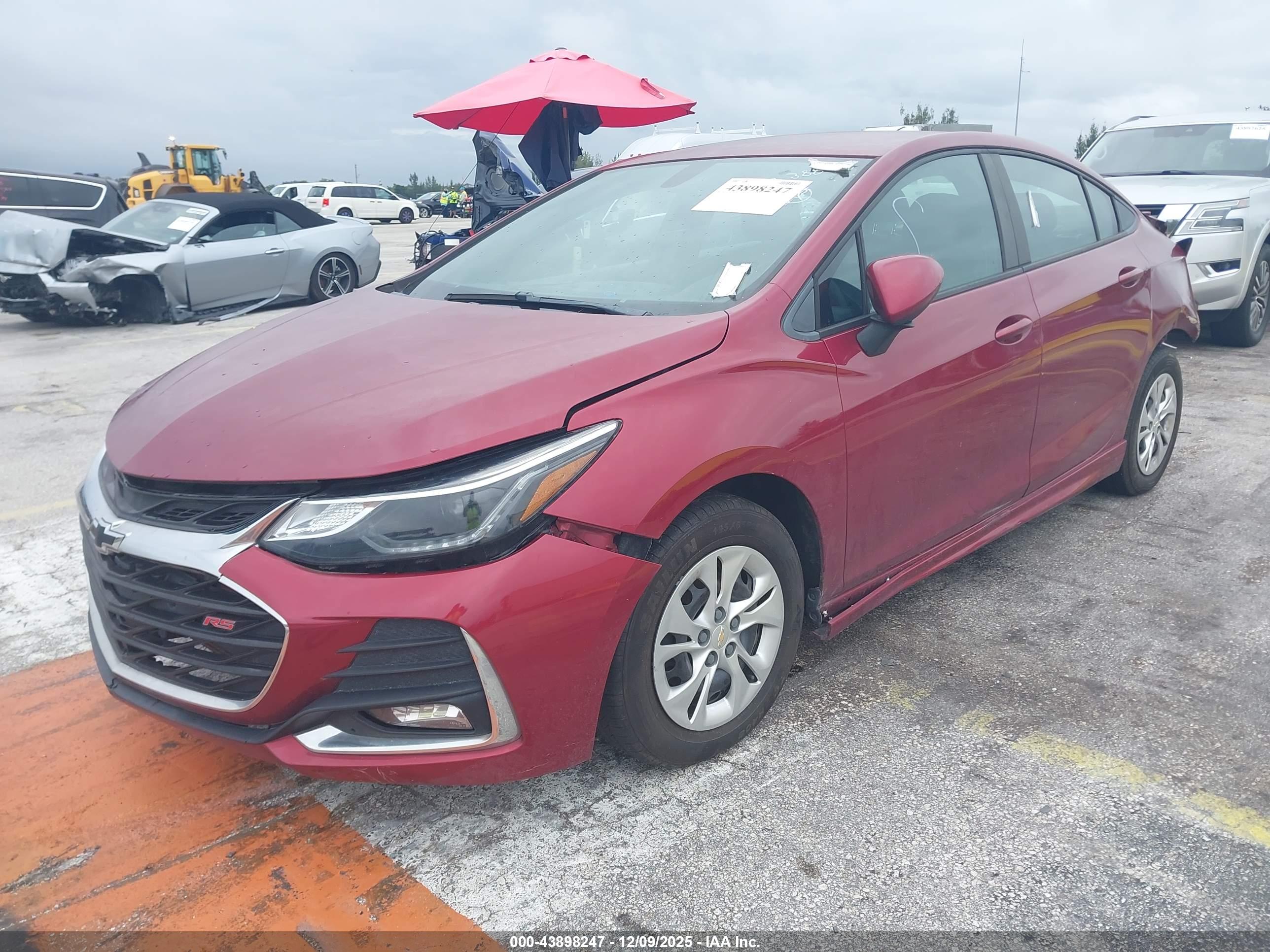 CHEVROLET CRUZE image 2
