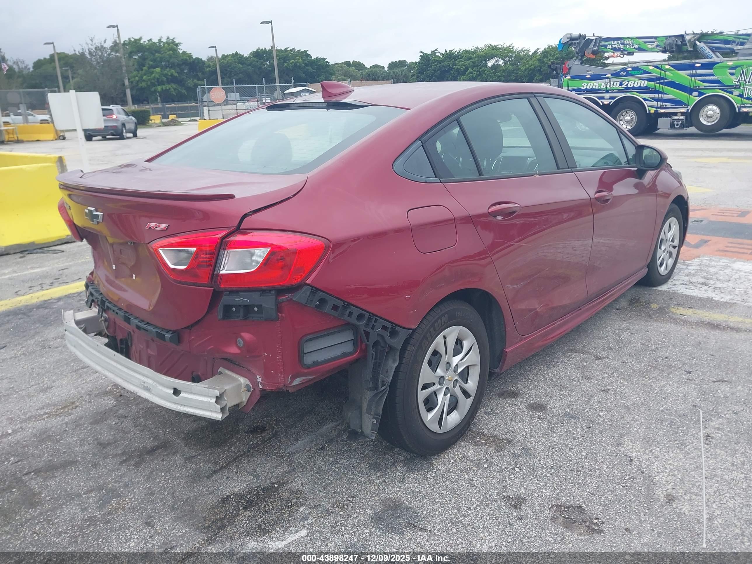 CHEVROLET CRUZE image 4