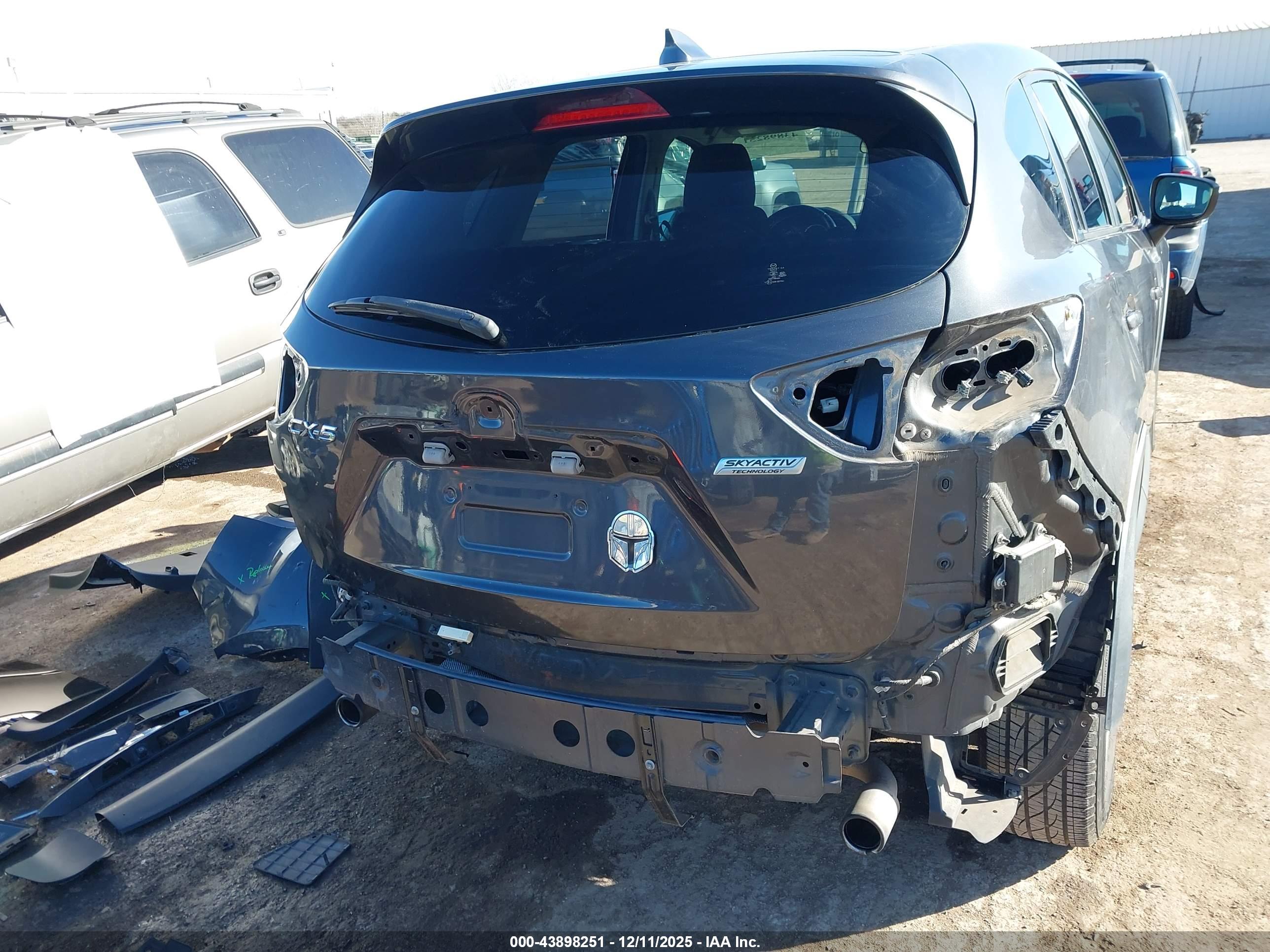 MAZDA CX-5 image 6