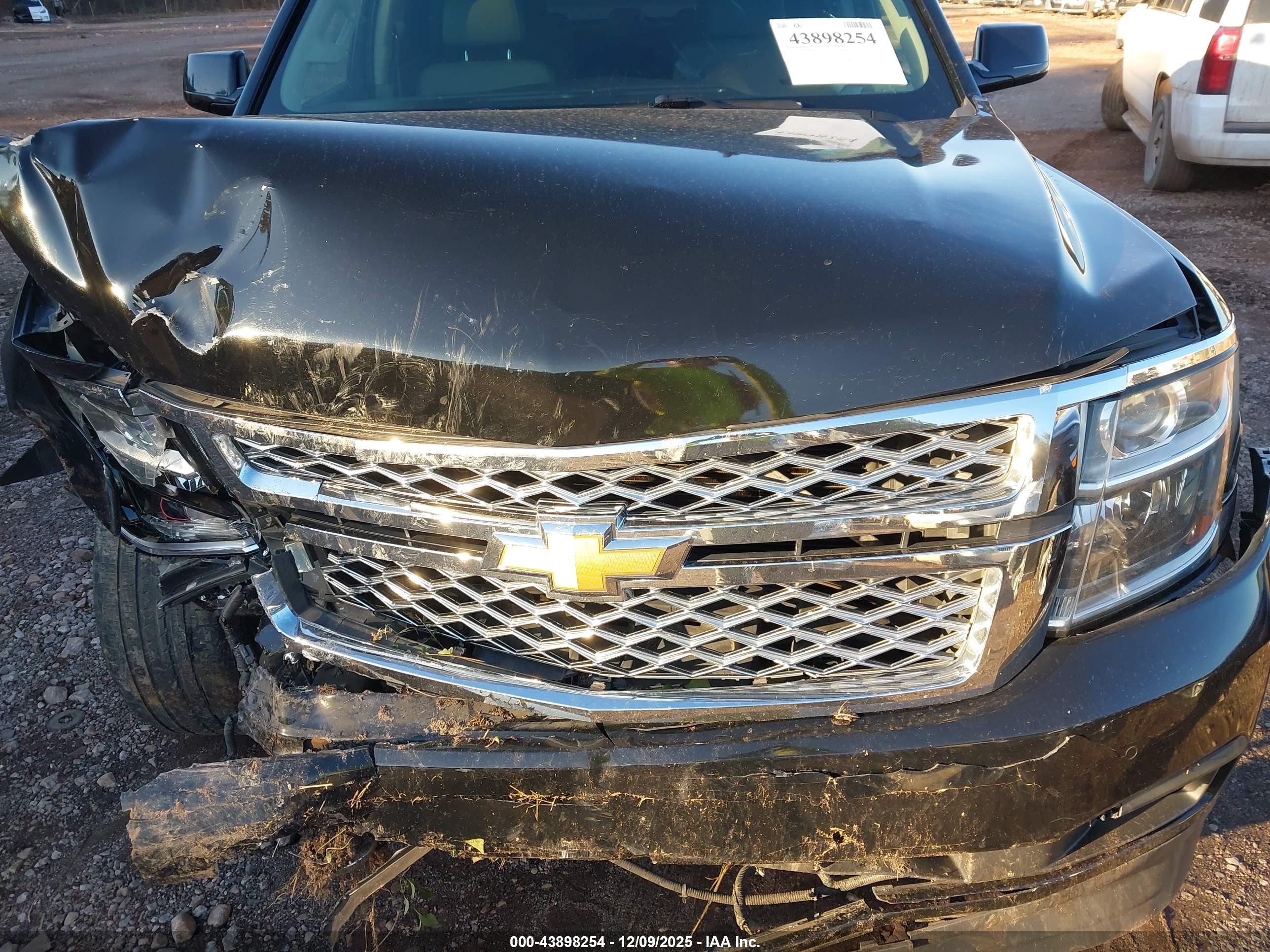 CHEVROLET TAHOE image 10