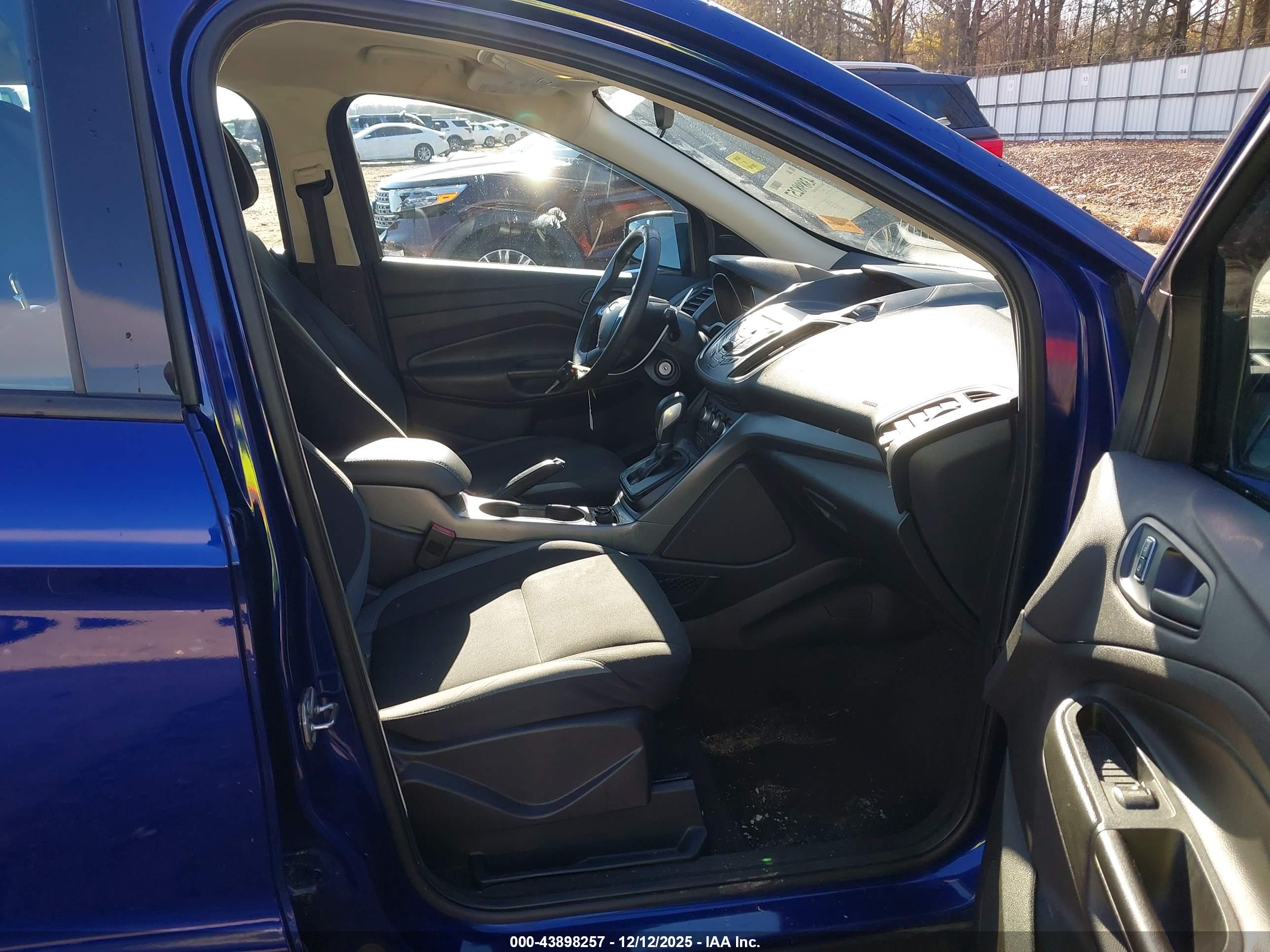 FORD ESCAPE image 5