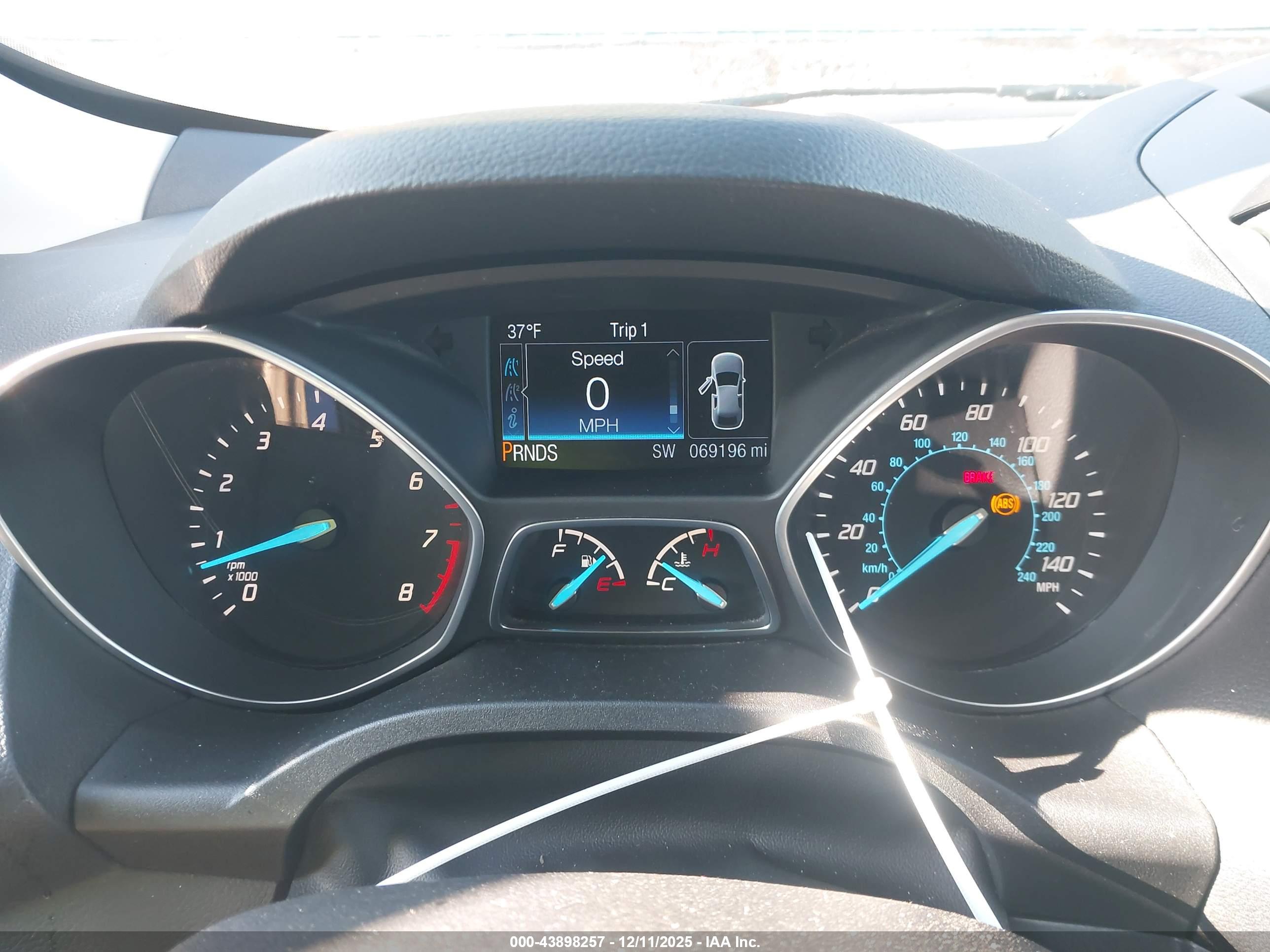 FORD ESCAPE image 7