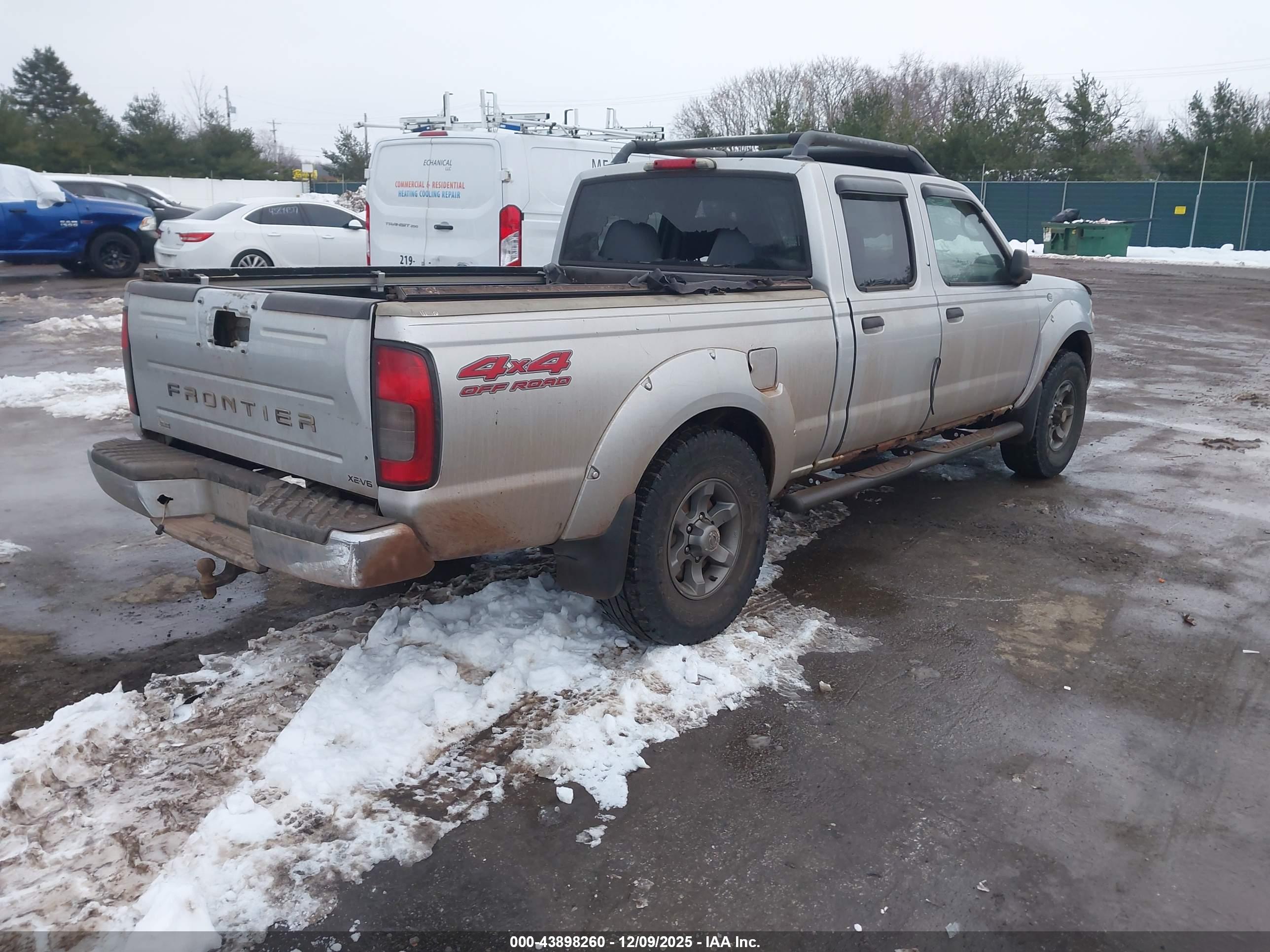 NISSAN FRONTIER image 4