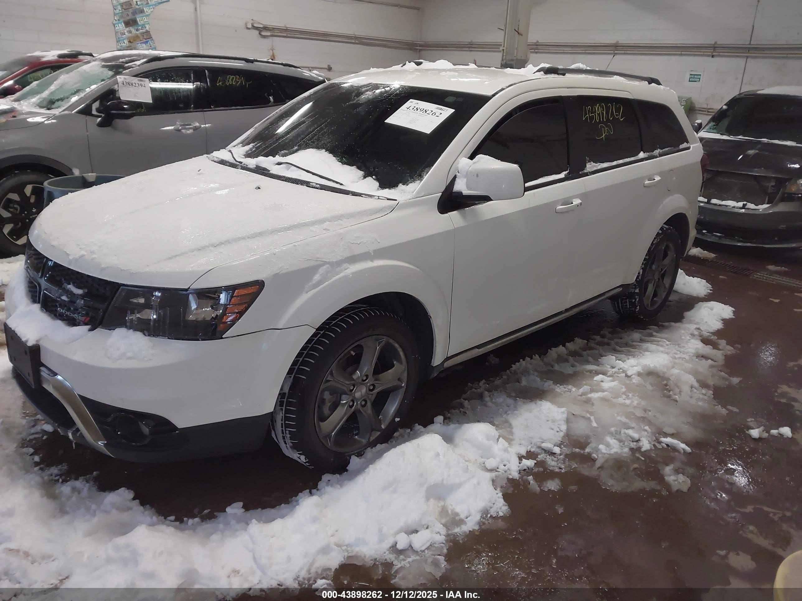 DODGE JOURNEY image 2