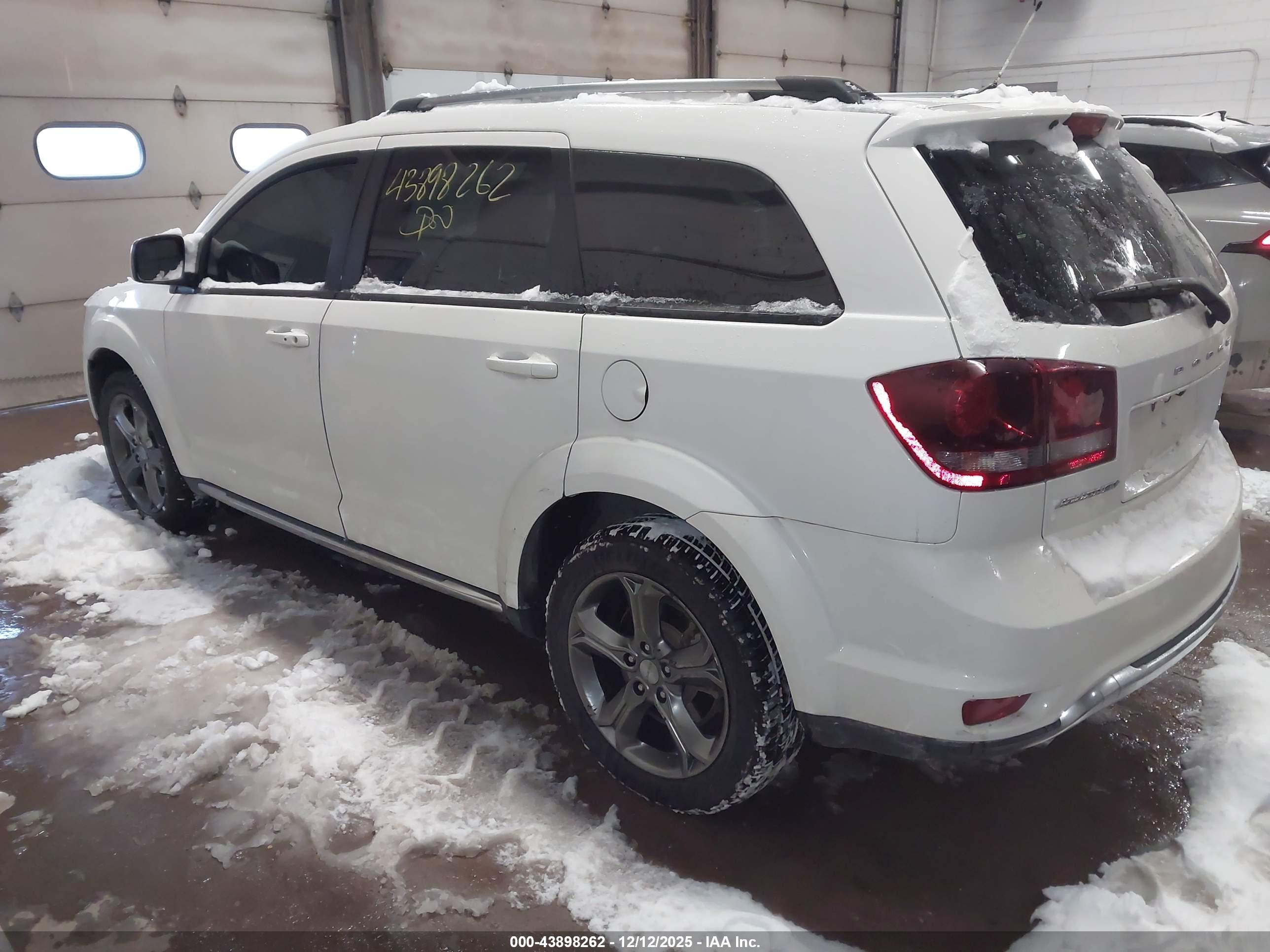 DODGE JOURNEY image 3