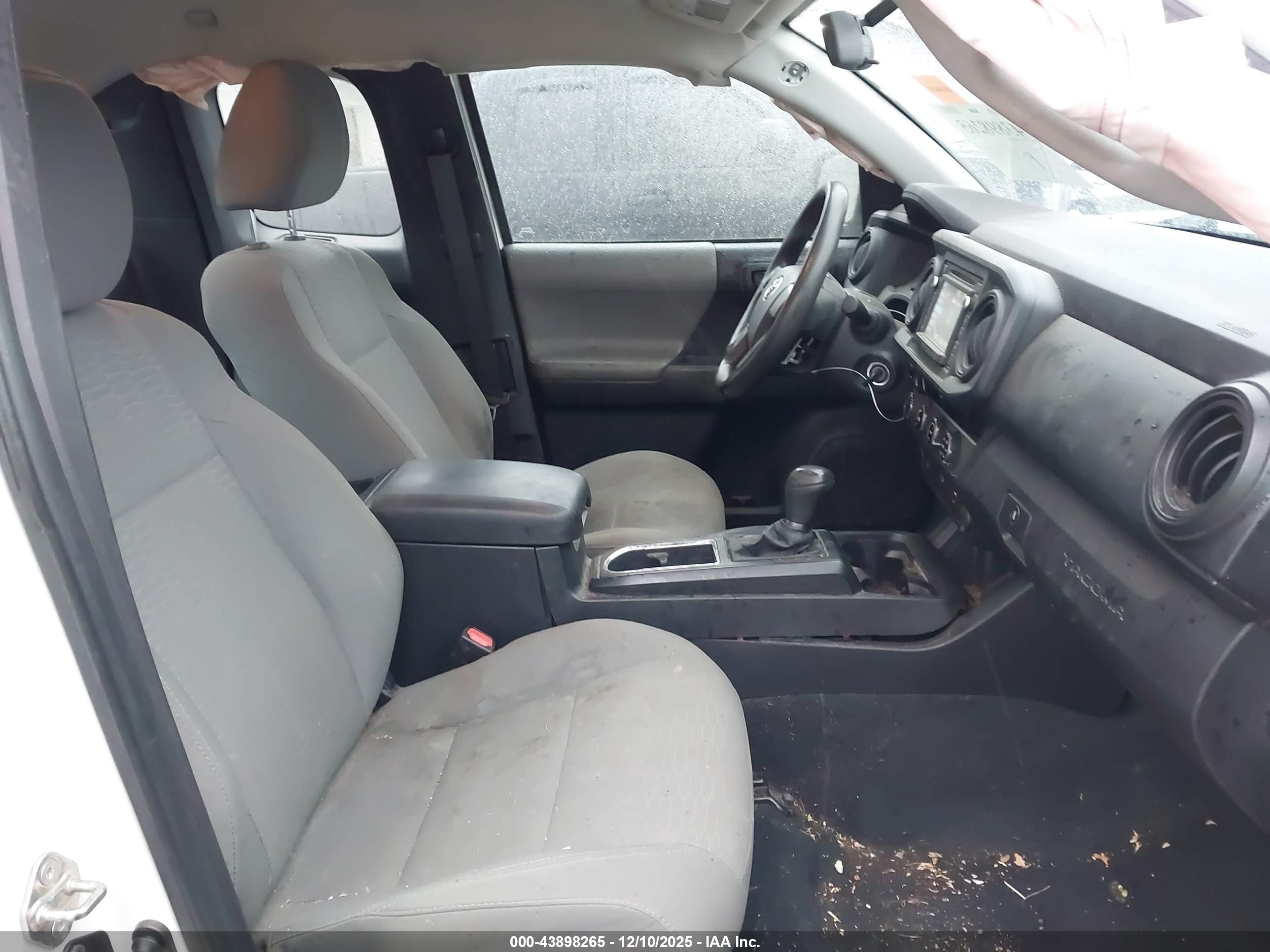 TOYOTA TACOMA image 5