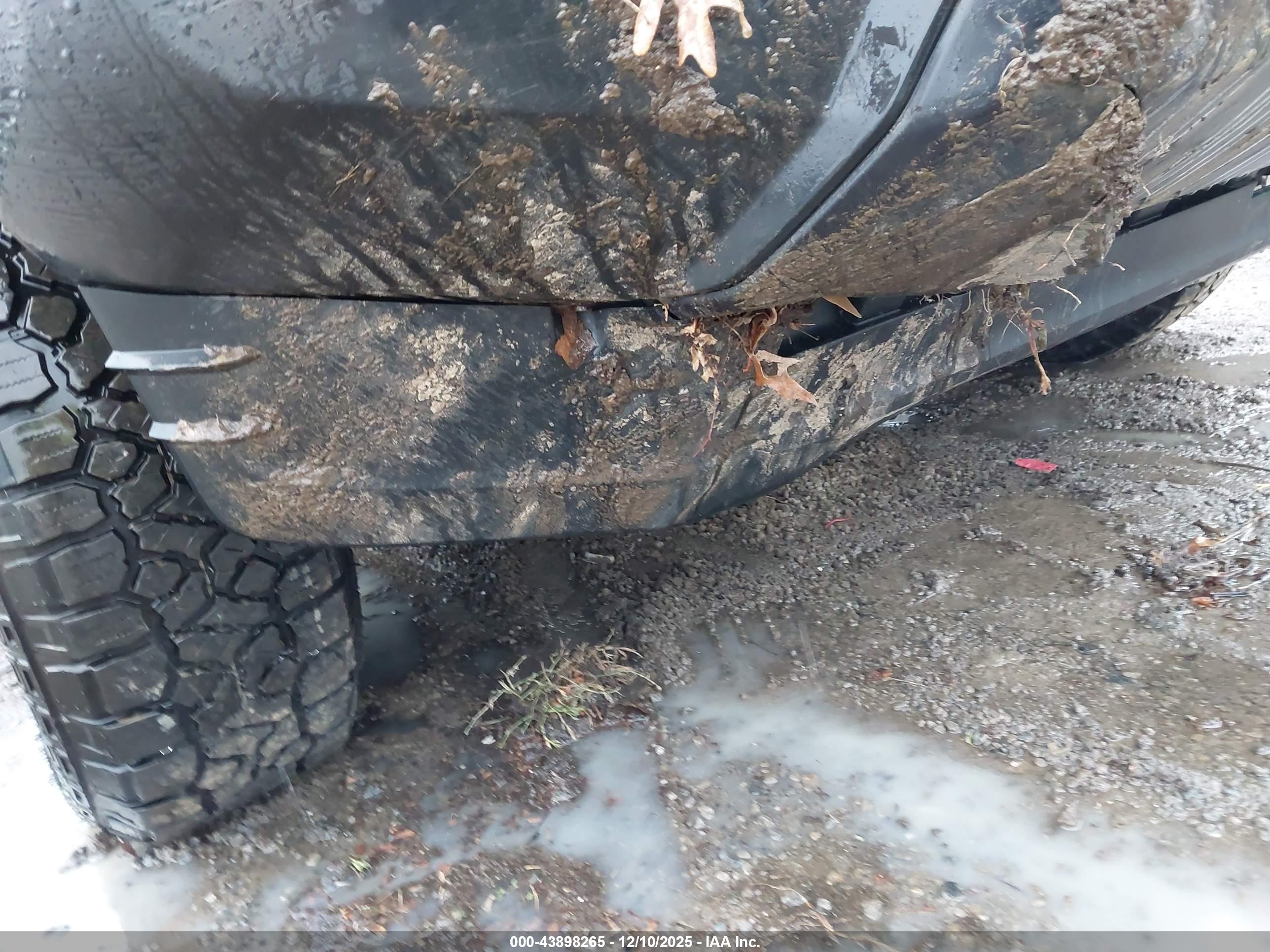 TOYOTA TACOMA image 6