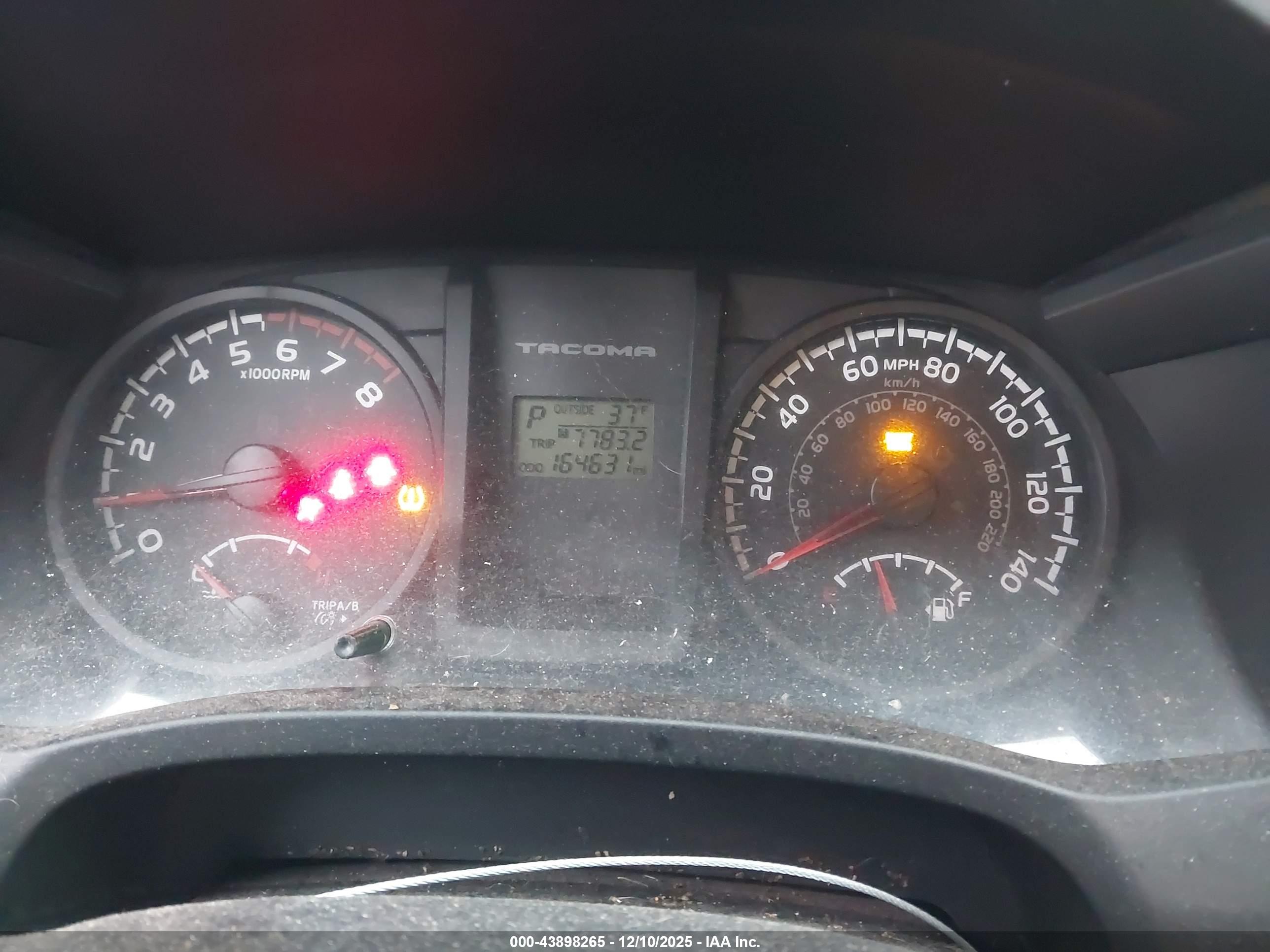 TOYOTA TACOMA image 7